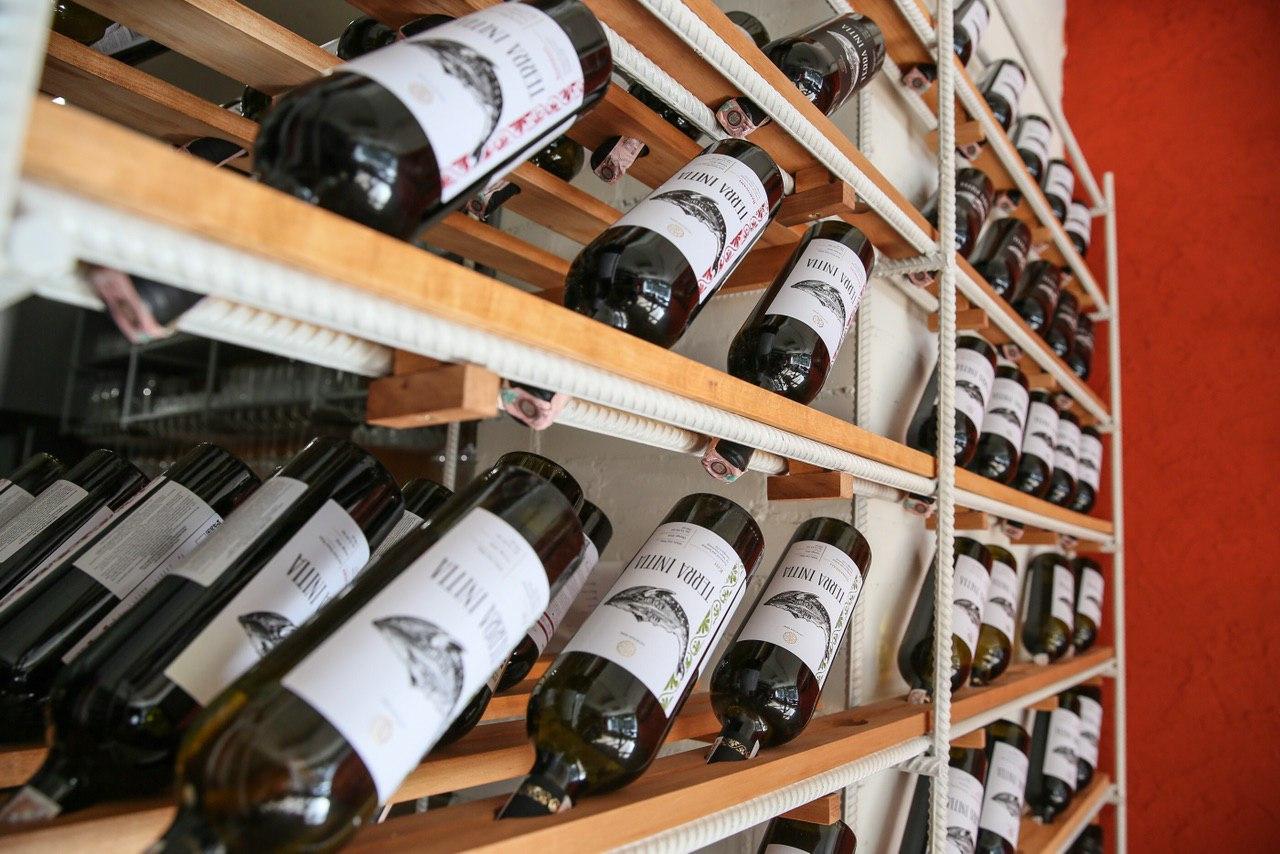 Gaumarjós georgian WINE cafe image 11