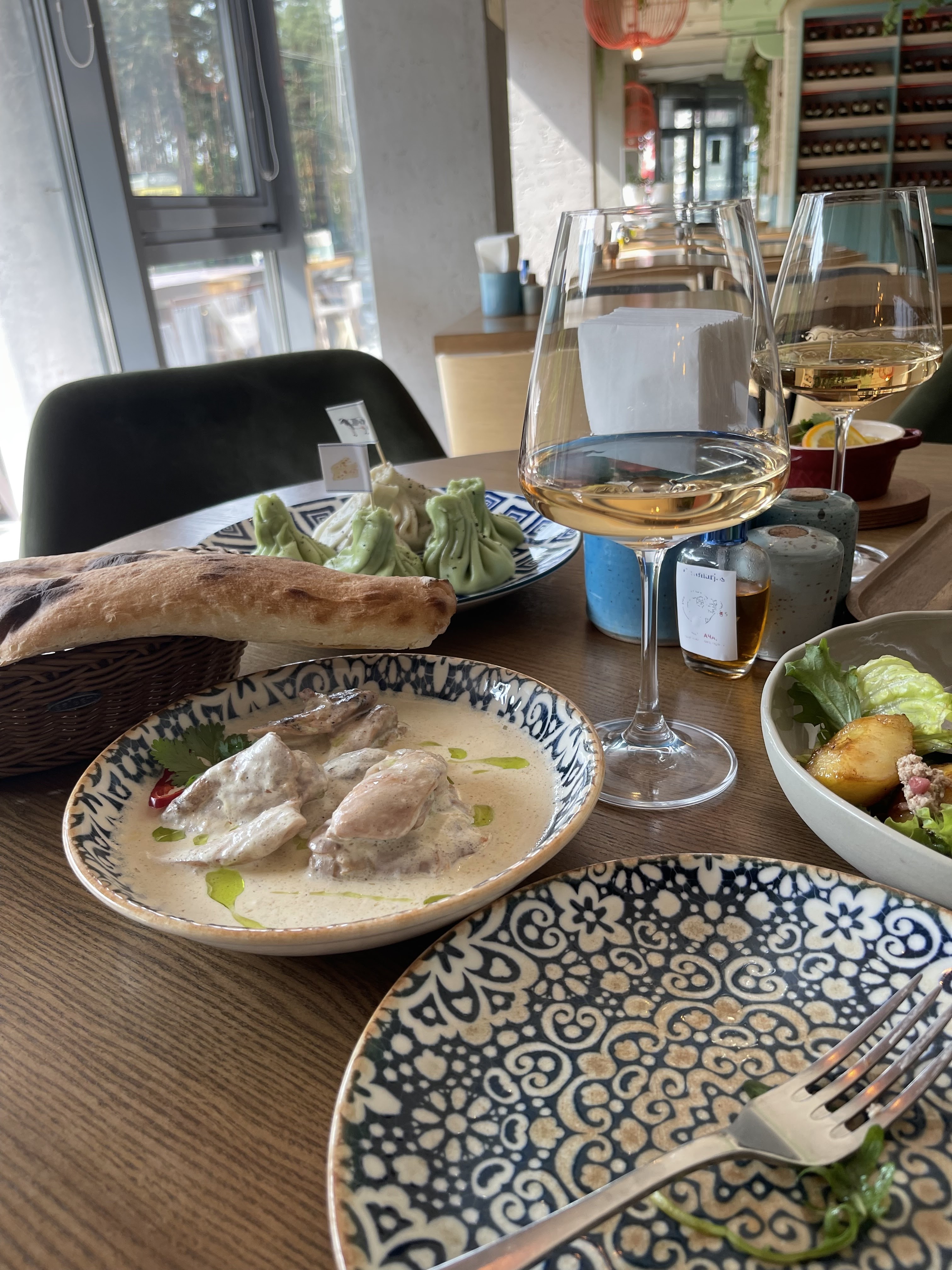 Gaumarjós georgian WINE cafe image 17