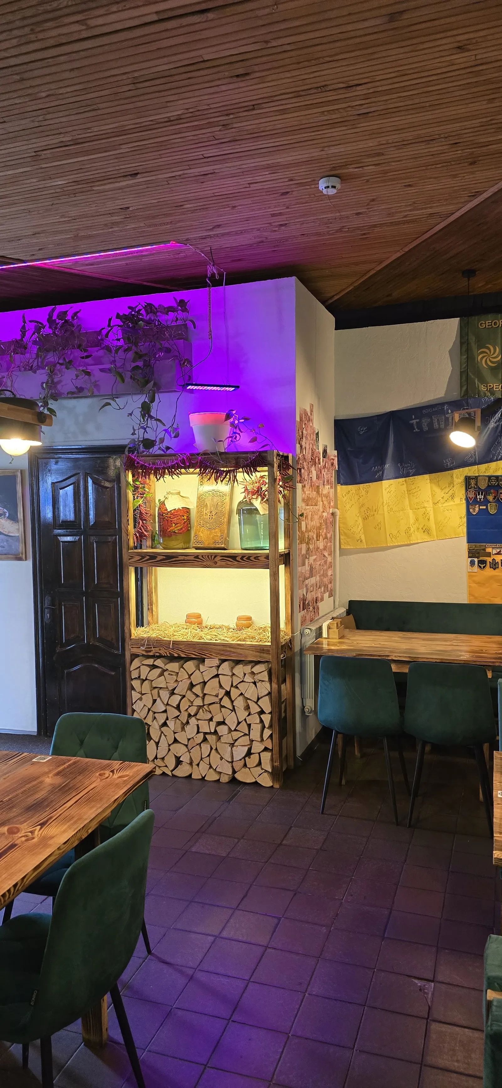 Tbilisiya Restoran Simeynoho Zatyshku image 18