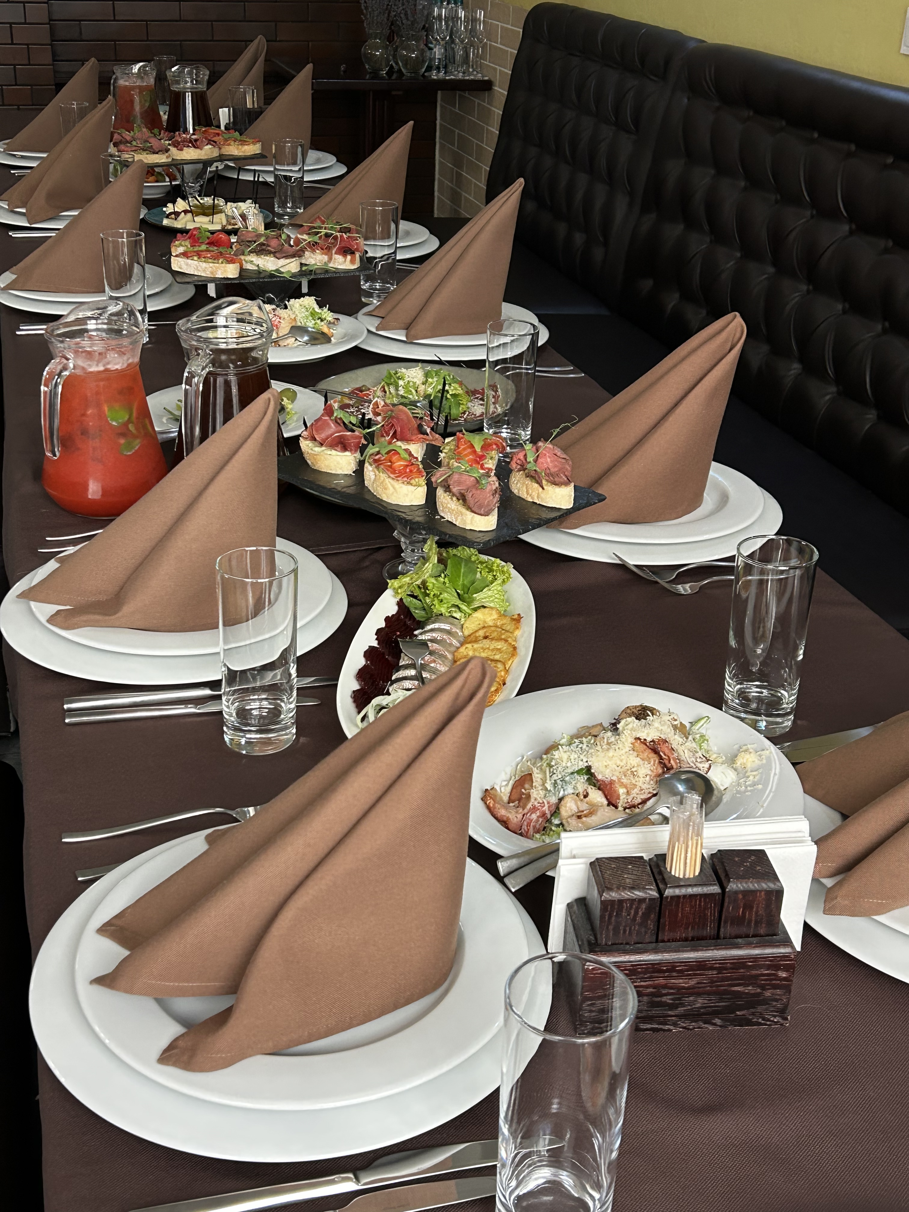 Steak House "Vyhuhol" image 17