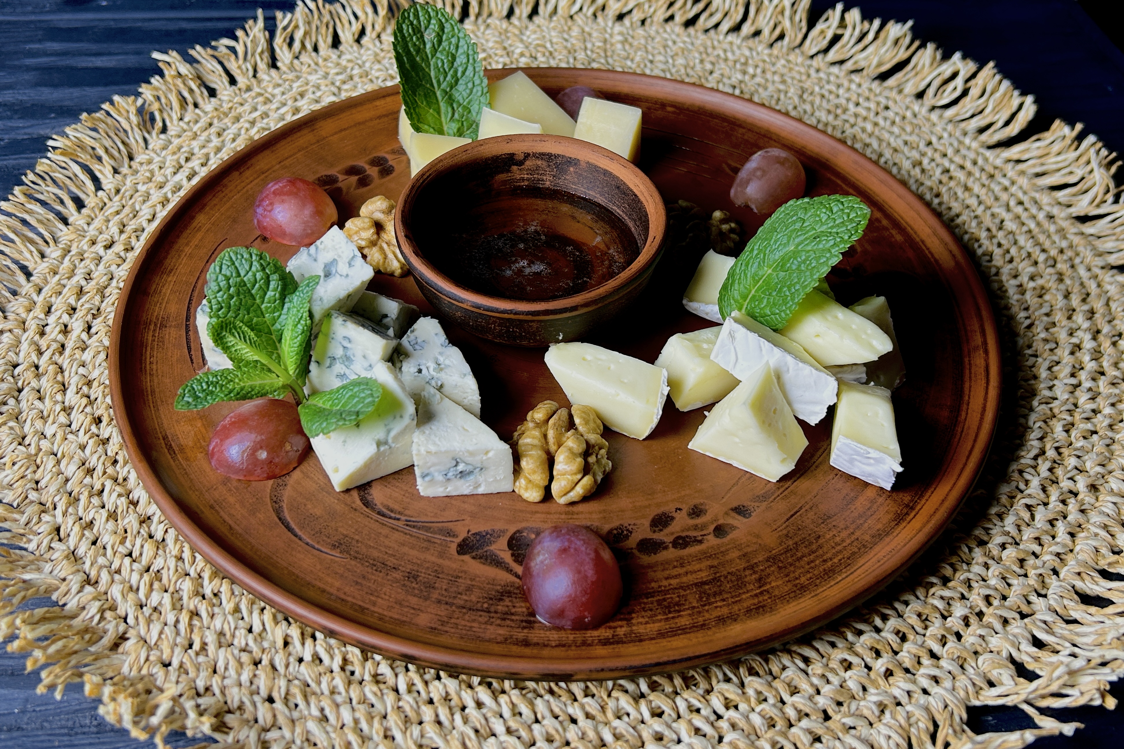 Steak House "Vyhuhol" image 19