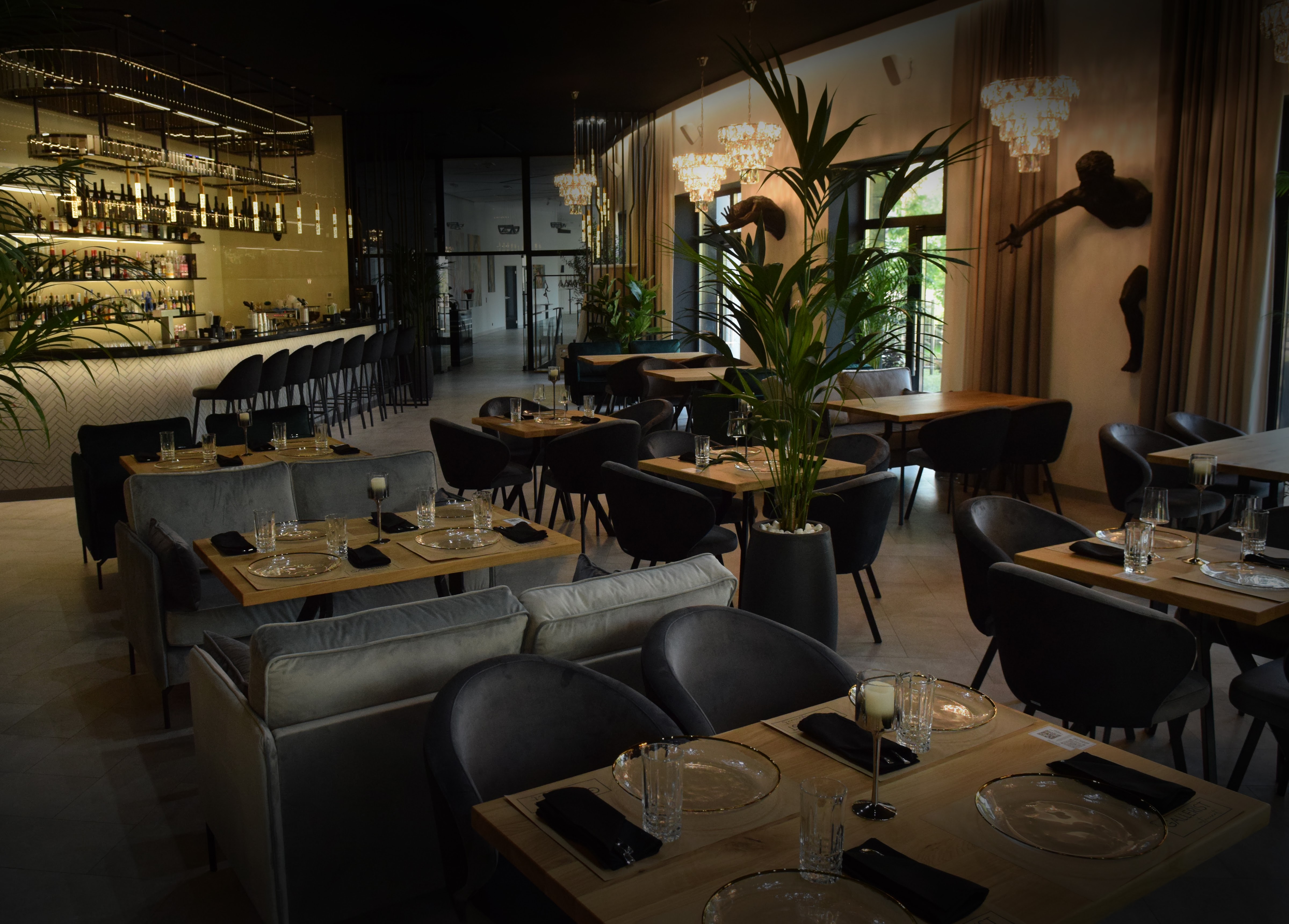 Art Gallery/Restaurant GALLERIST image 11