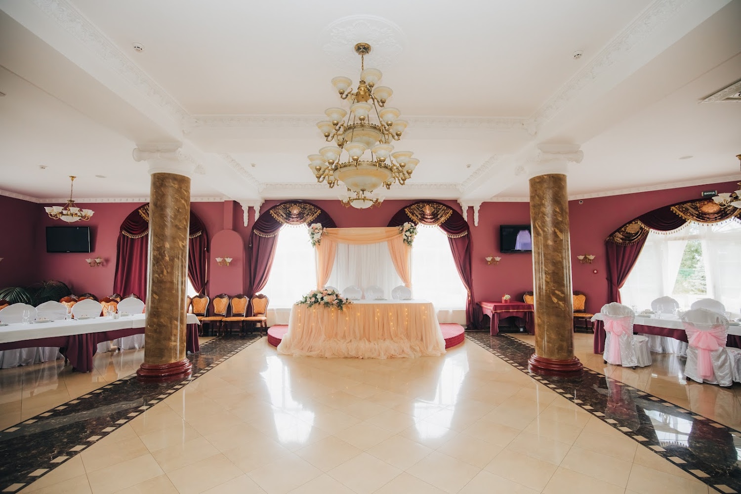 Petrovsʹkyy Mayetok image 18