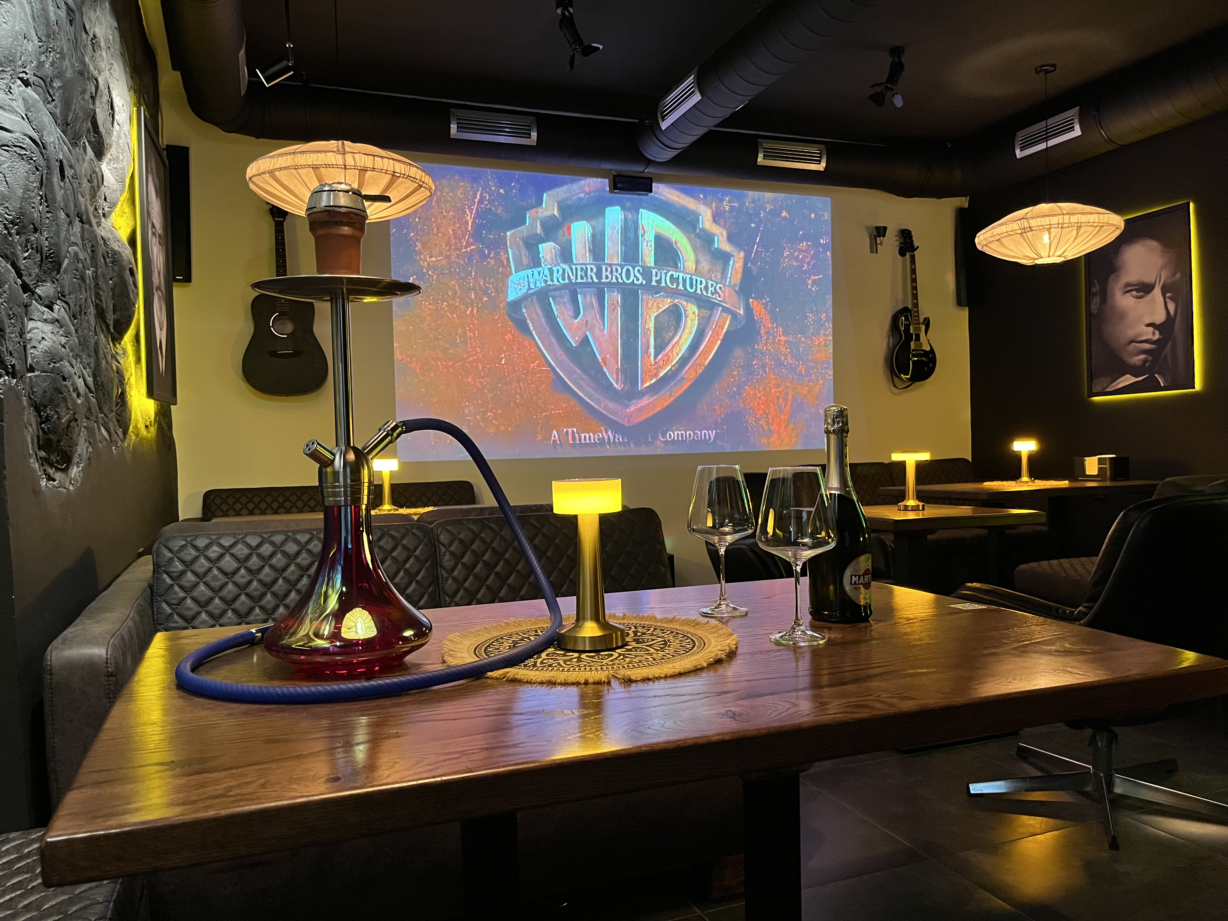 BROTHERS BAR image 16