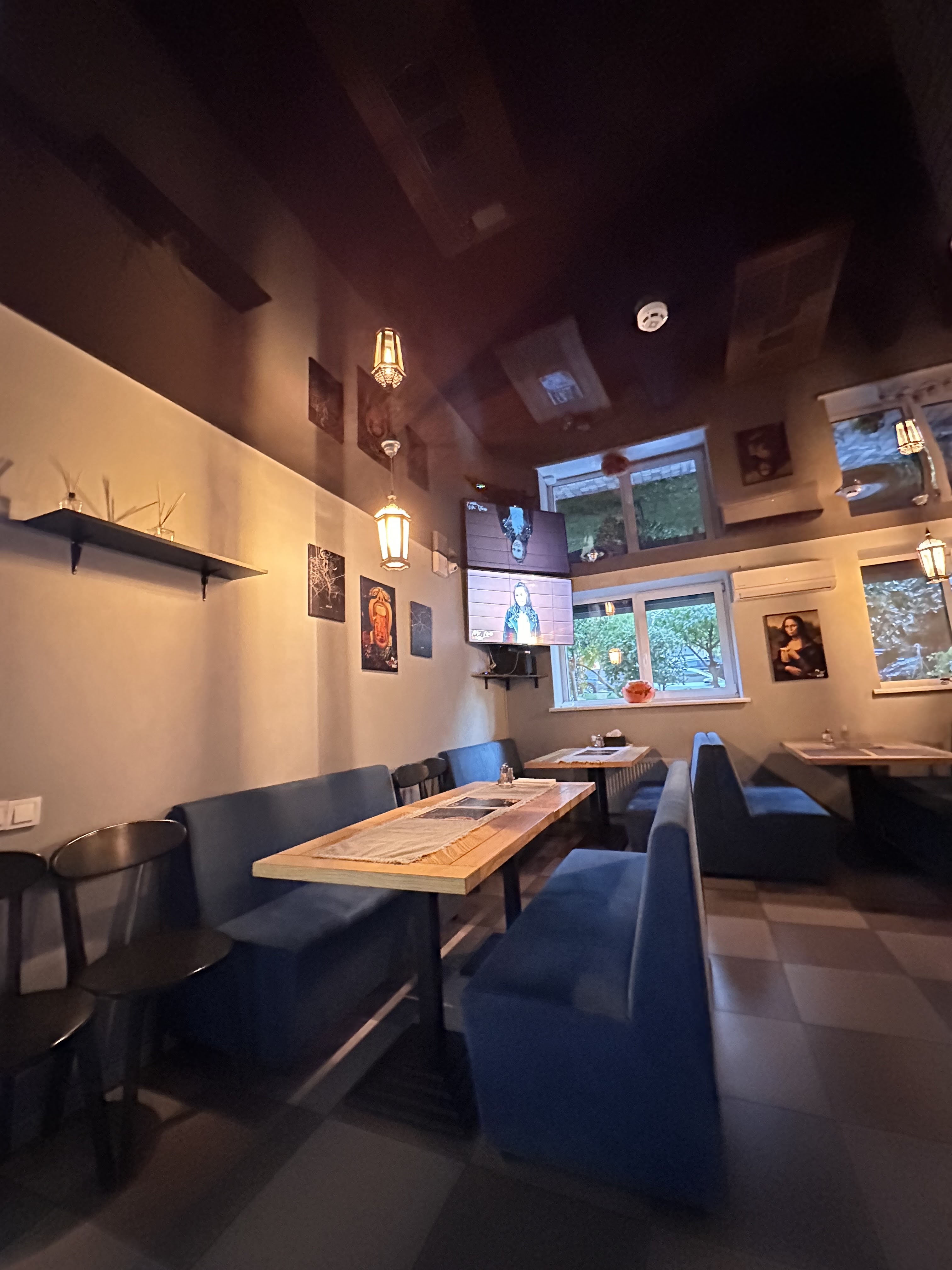 Beer Way Pub image 10