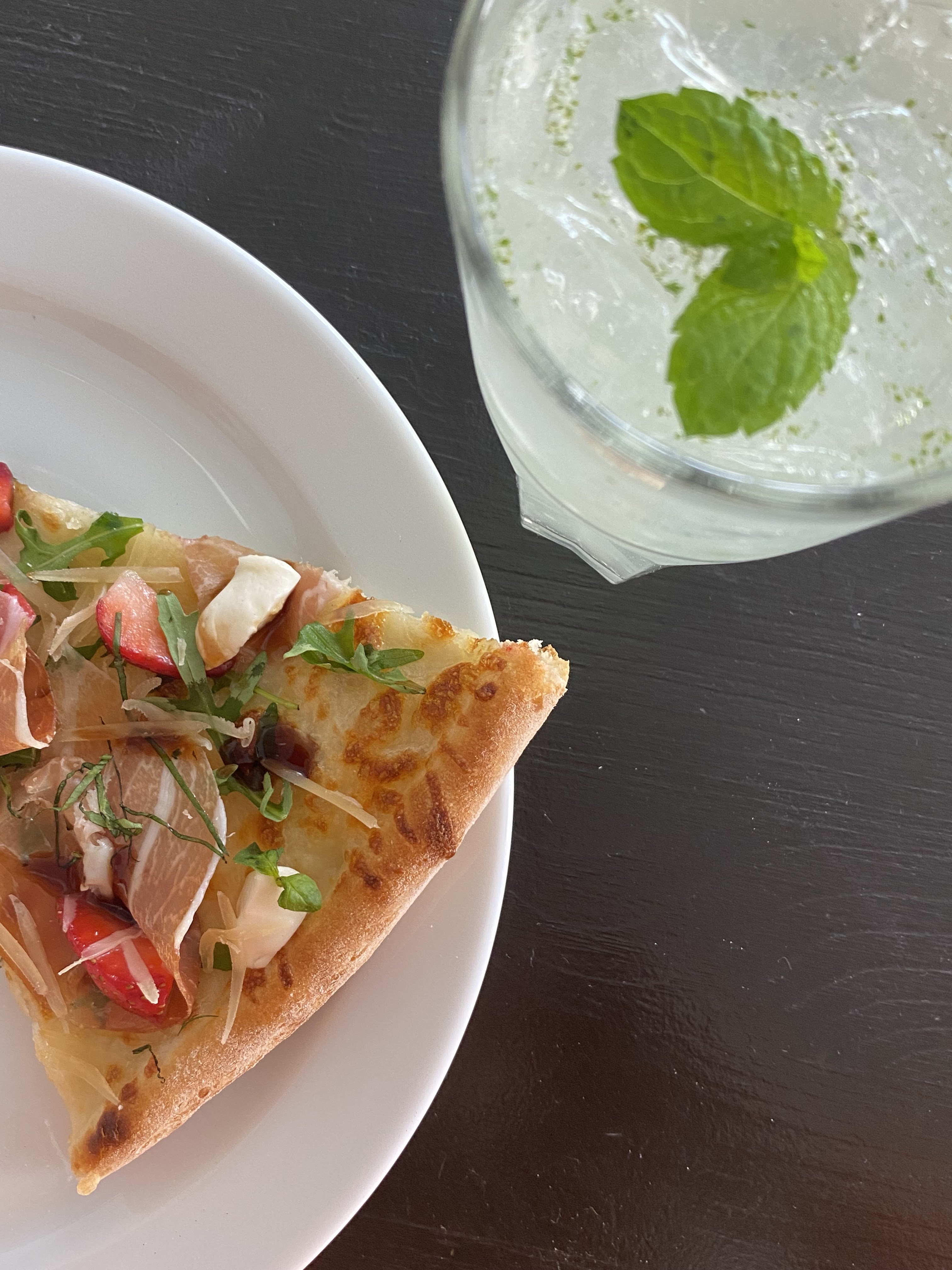 Kavabanga pizzeria image 17