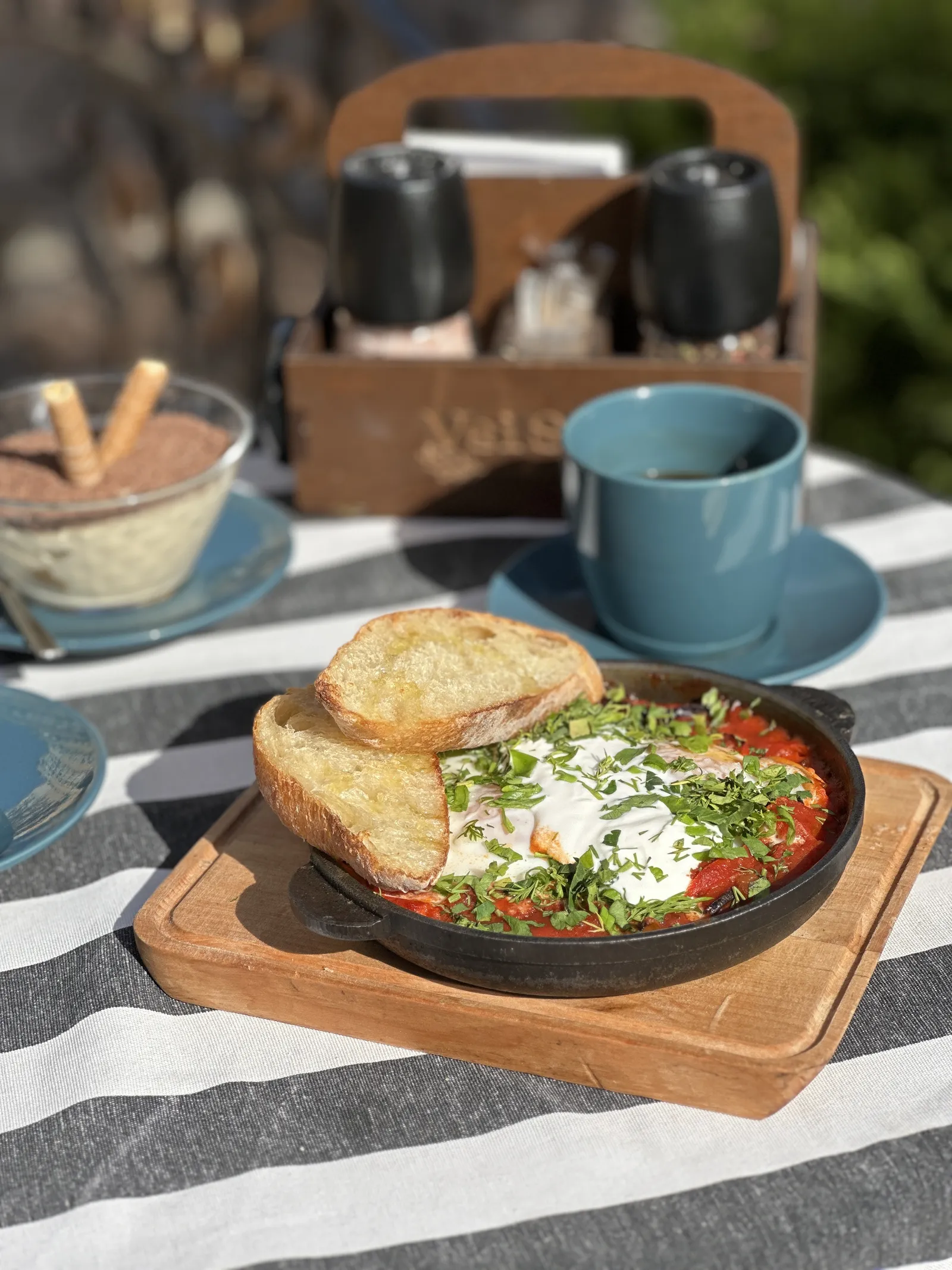 Vsi Svoi family cafe image 12