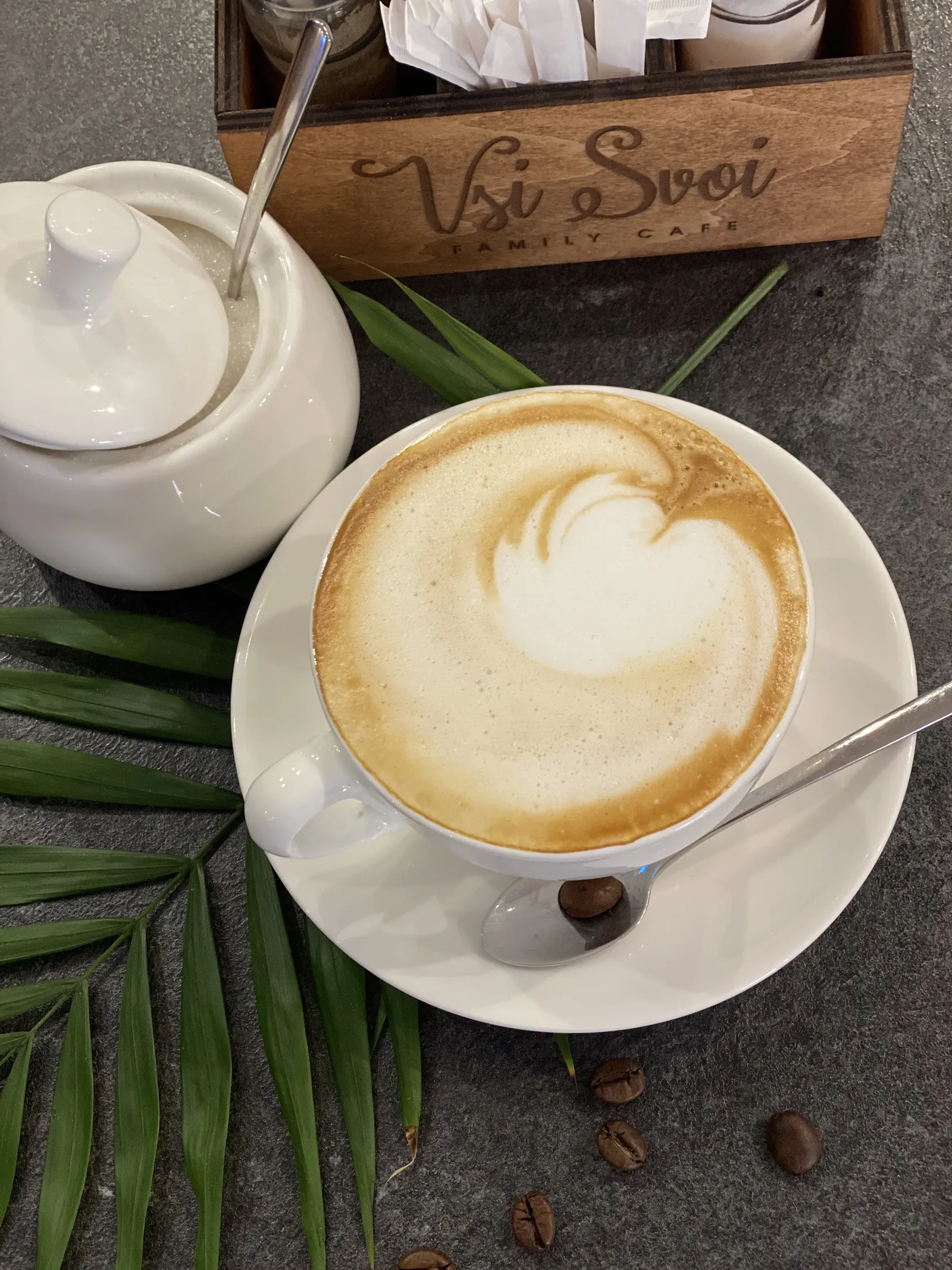 Vsi Svoi family cafe image 19