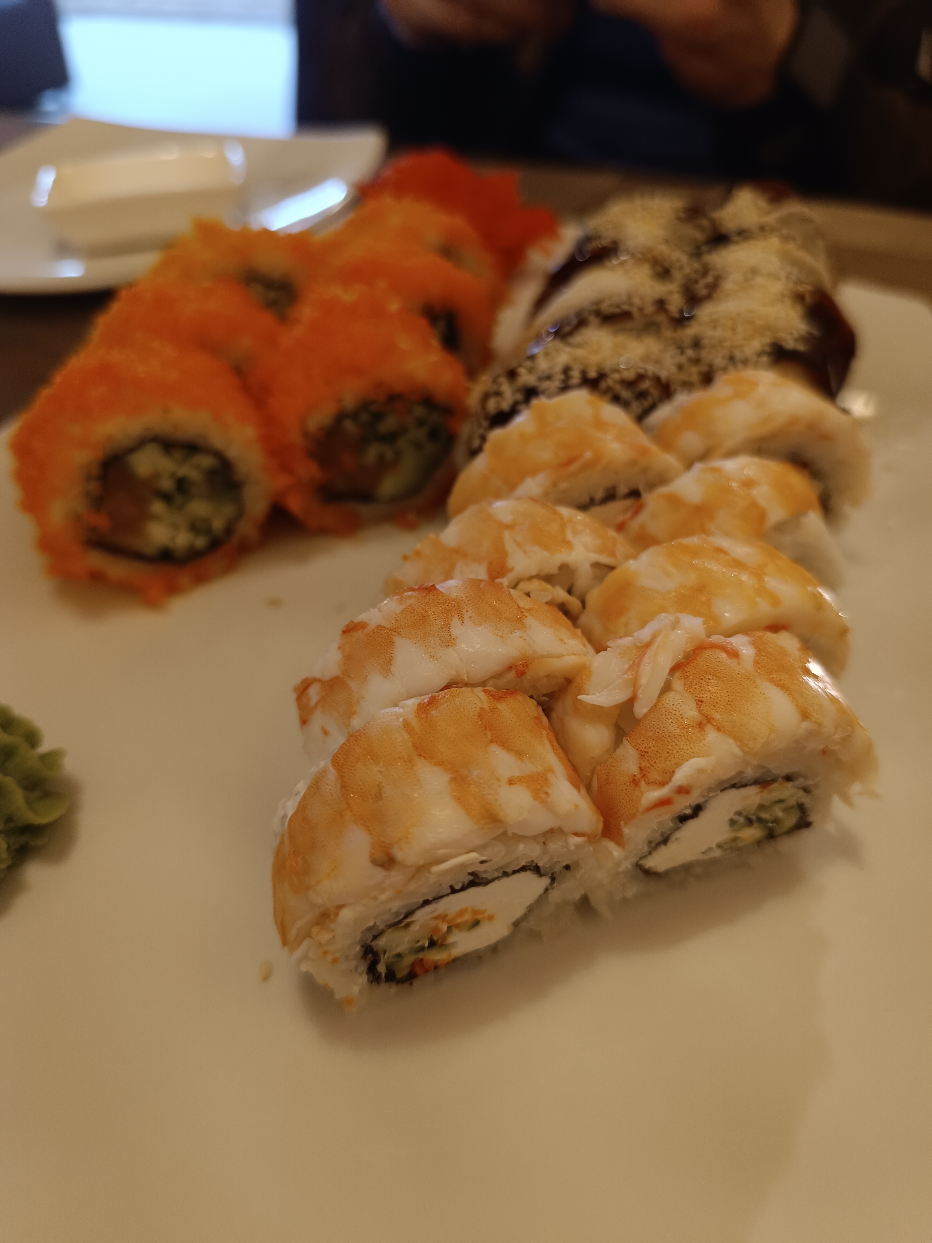 SUSHI YAMMI PIZZA image 3