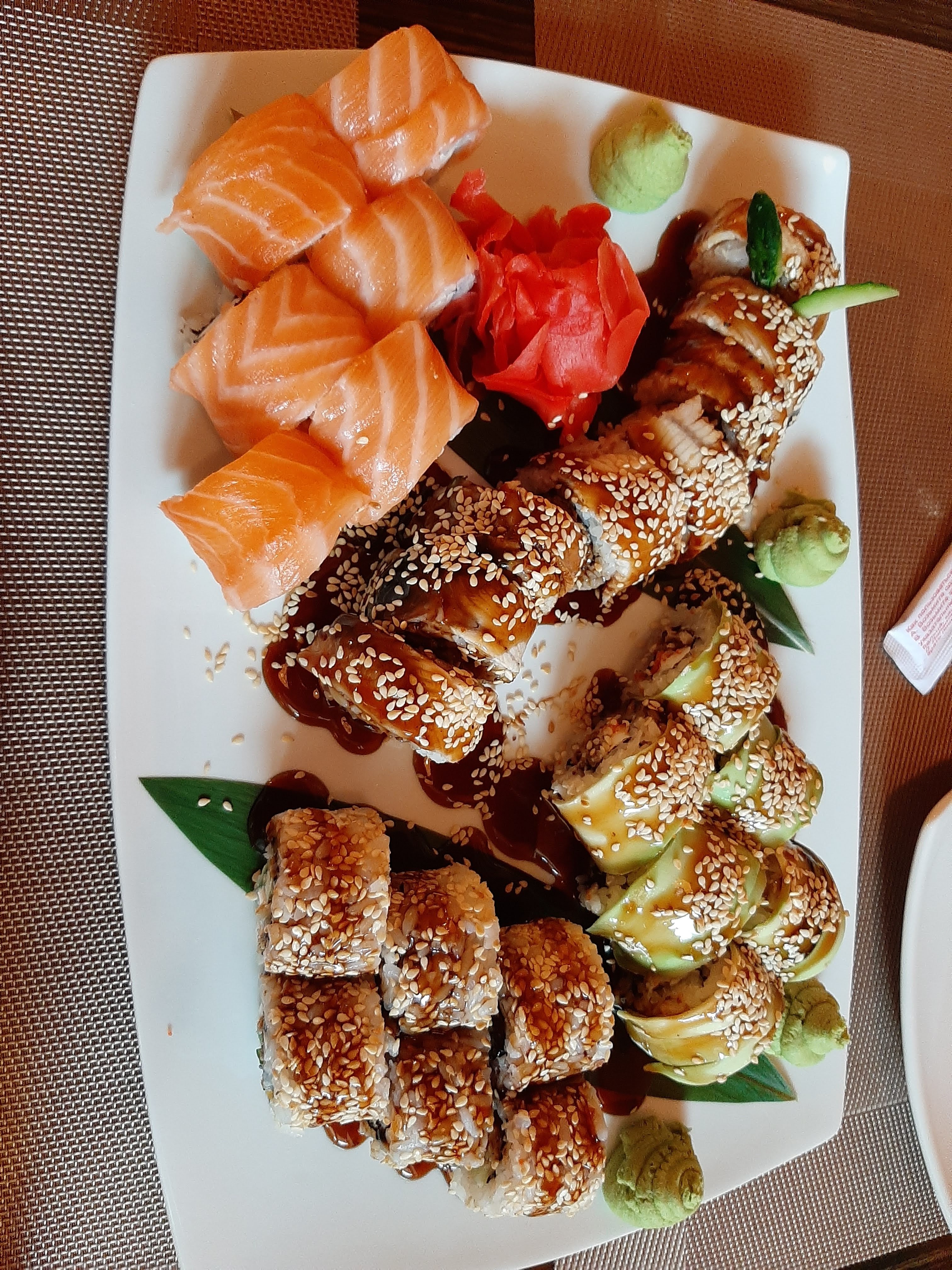 SUSHI YAMMI PIZZA image 10