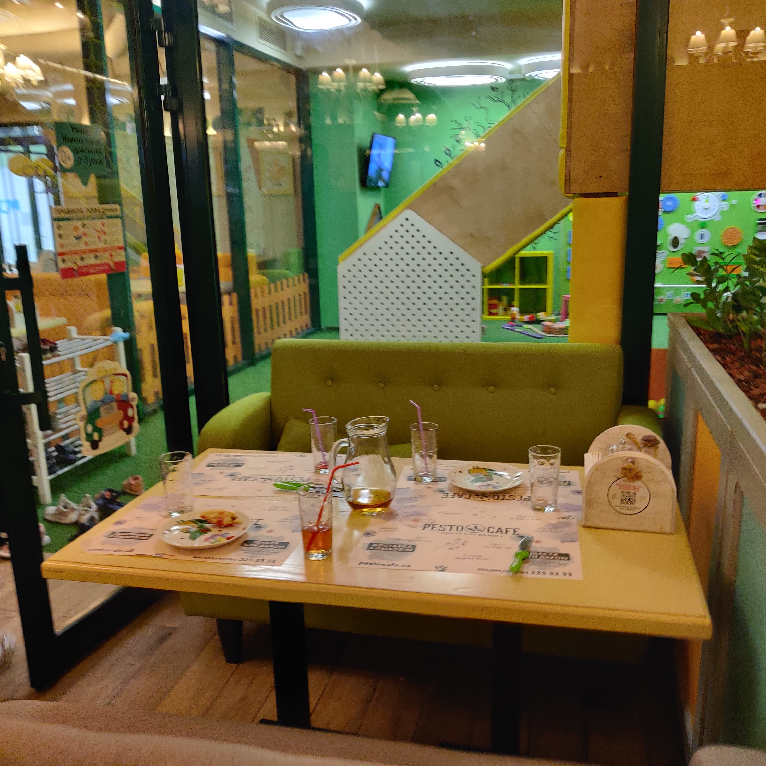Pesto Cafe image 19