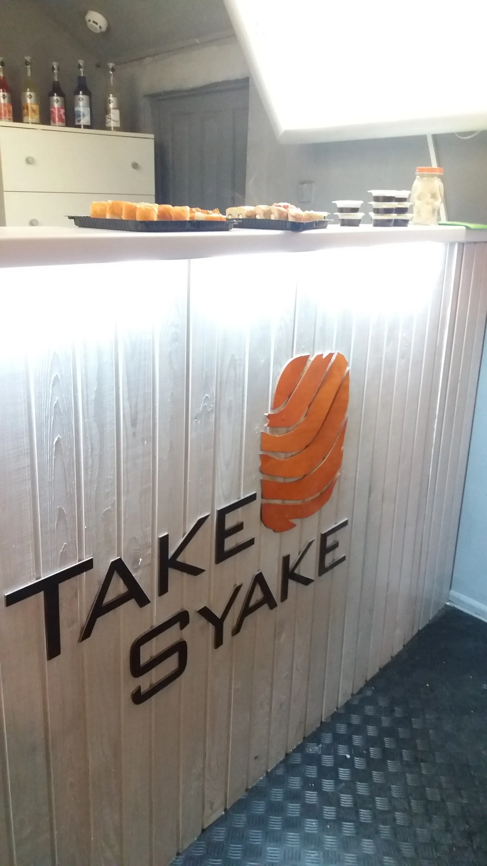Sushi "TakeSyake" - take it with you! image 17
