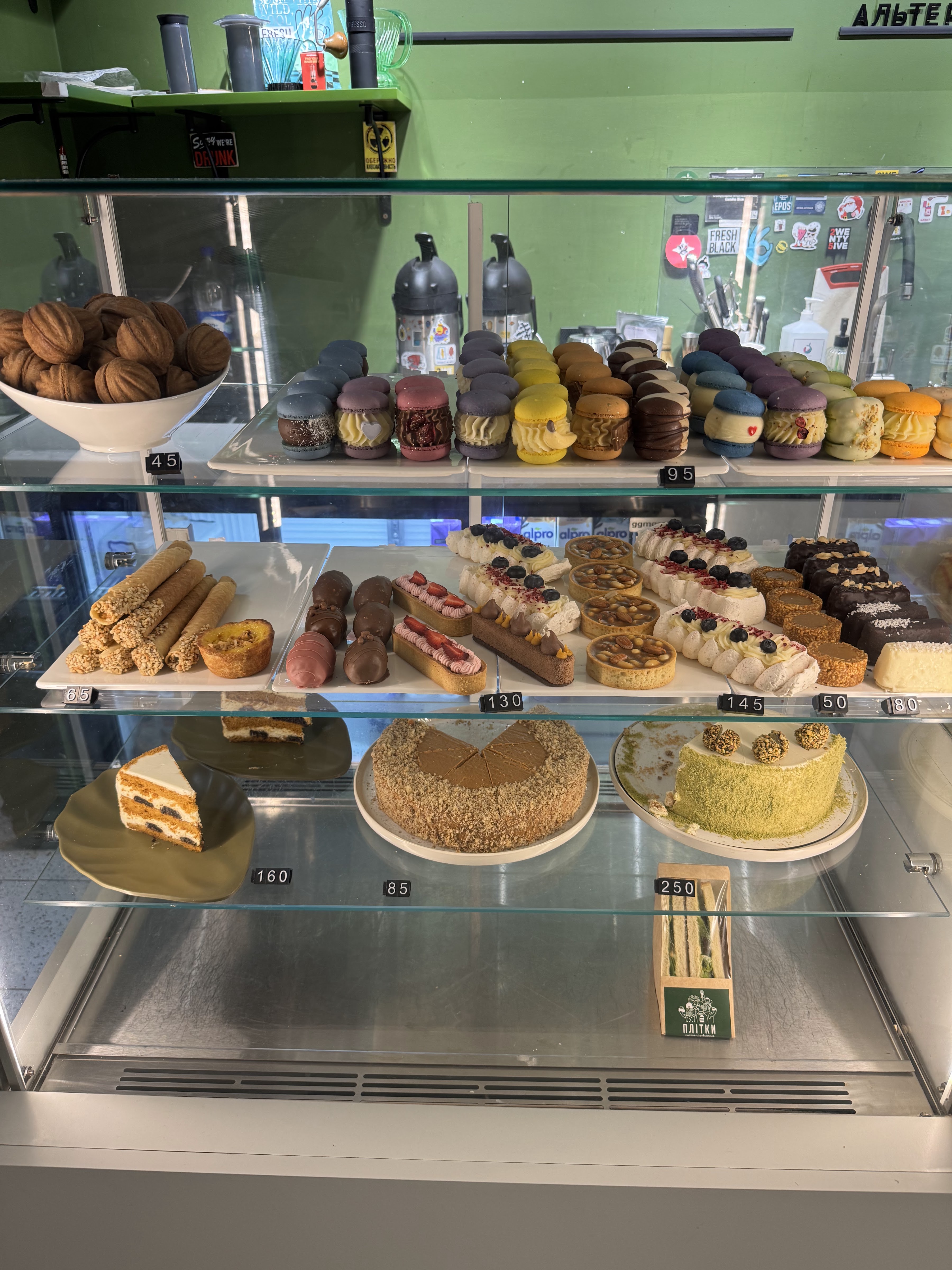 Гастро кафе Плітки image 16