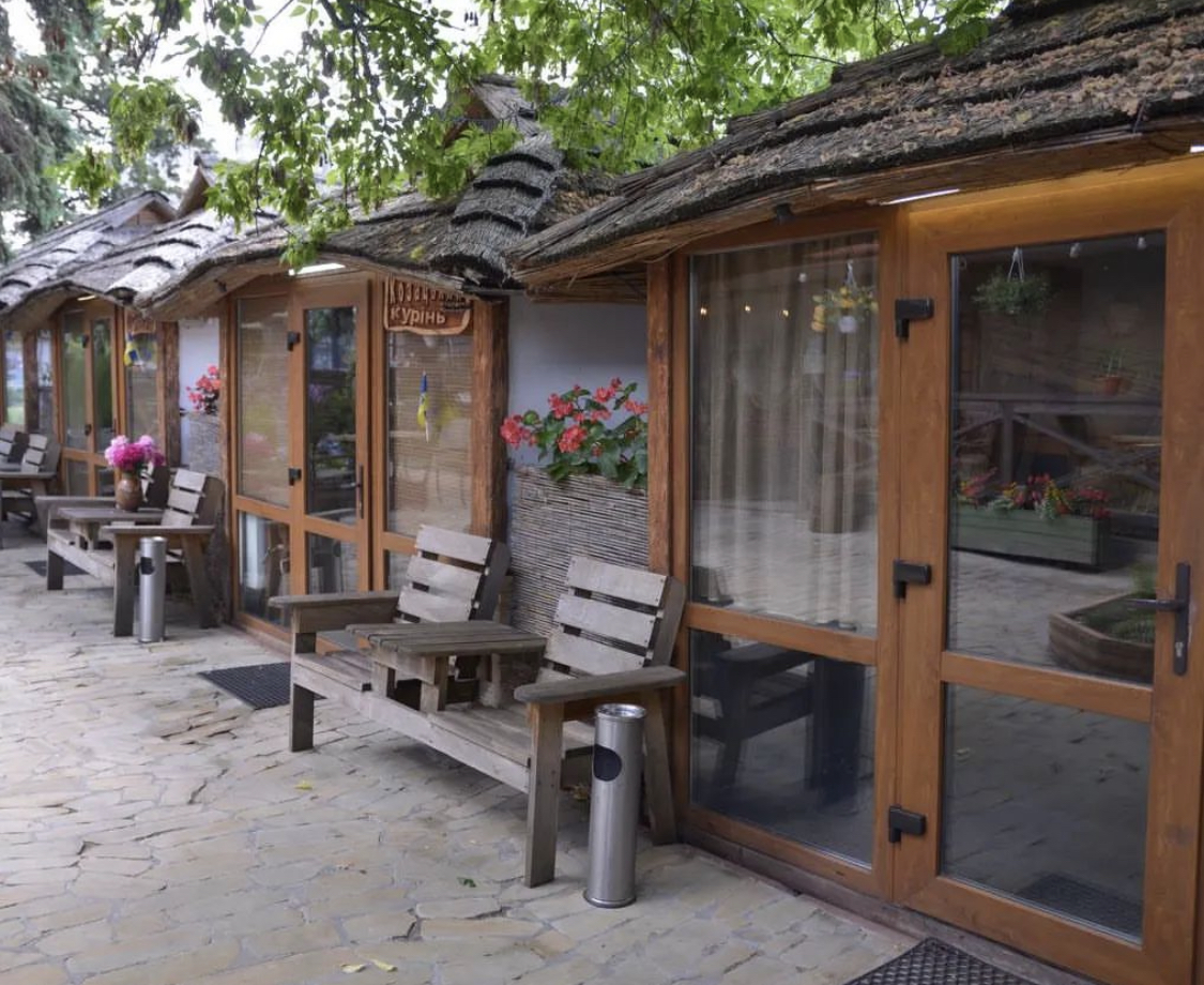 Святошин двір image 13