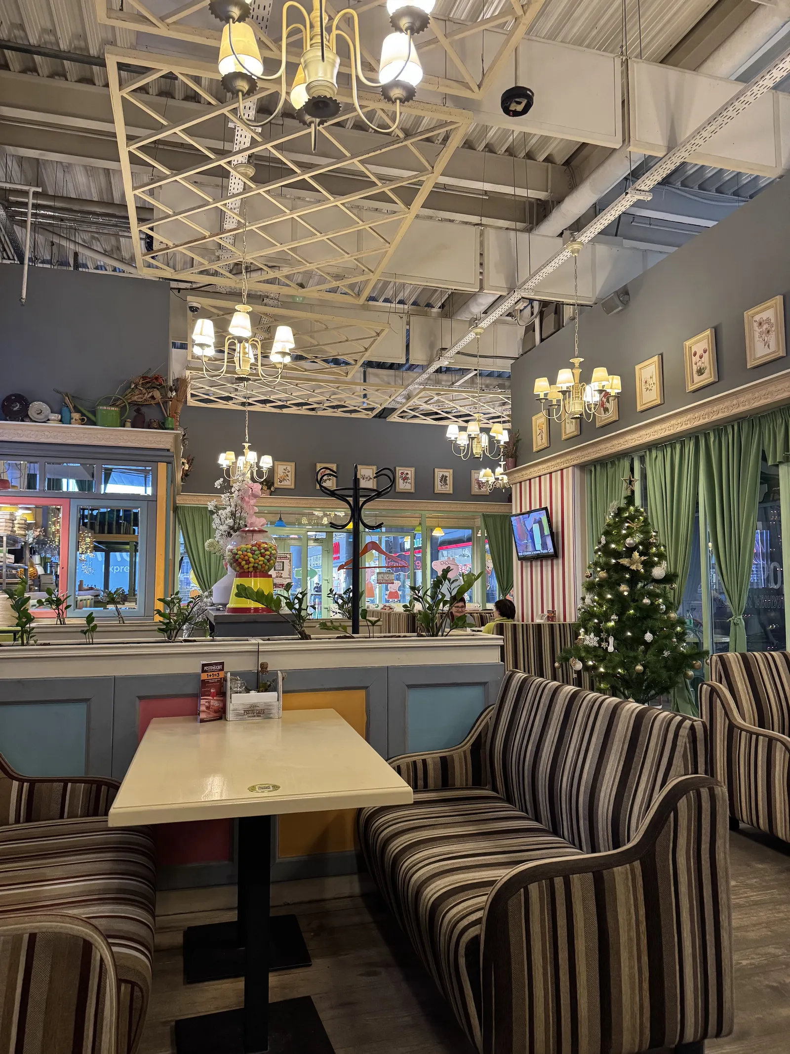 PESTO CAFE image 12