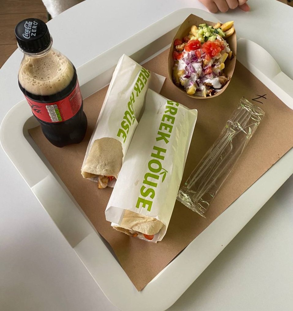 Greek house image 18