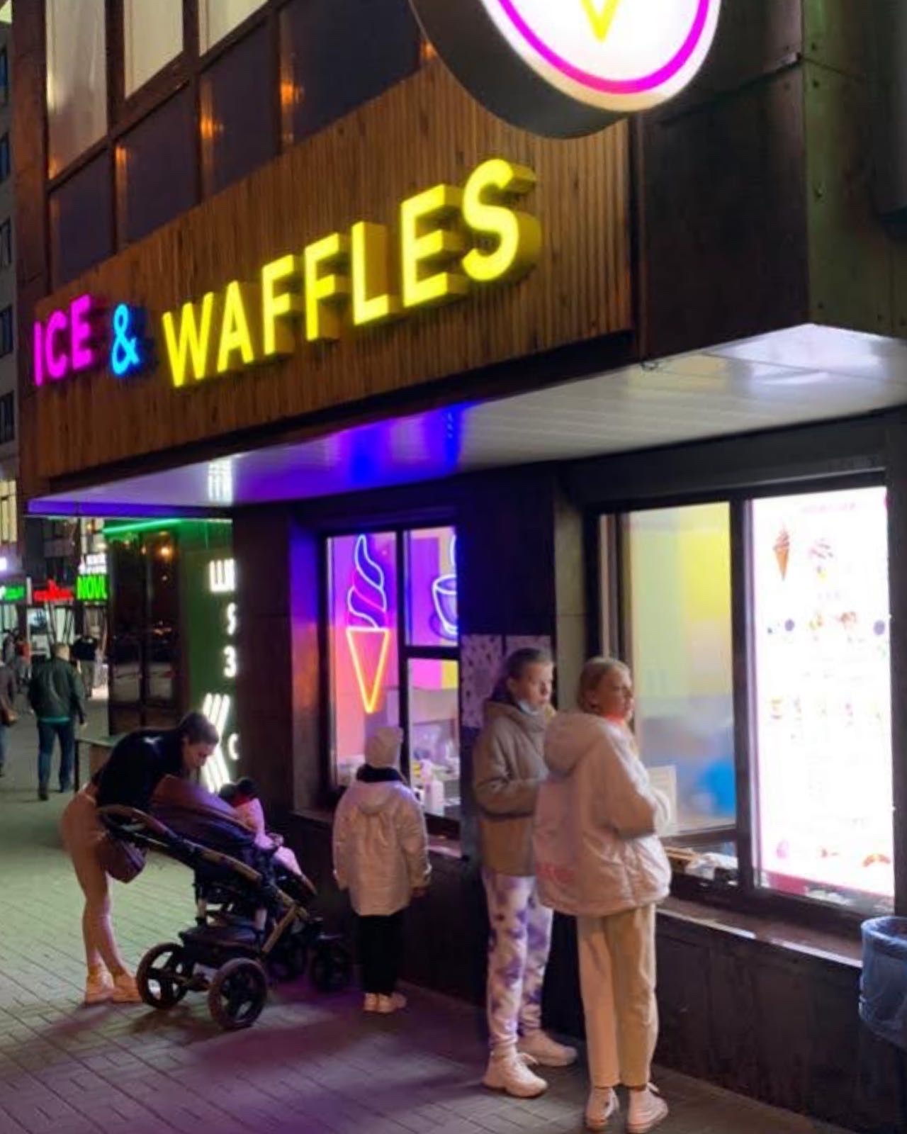 Ice&waffles image 11