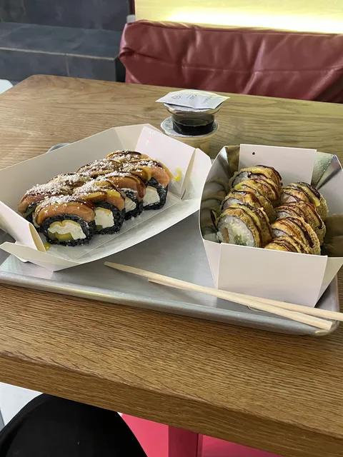 Philadelphia Roll&Bowl image 12