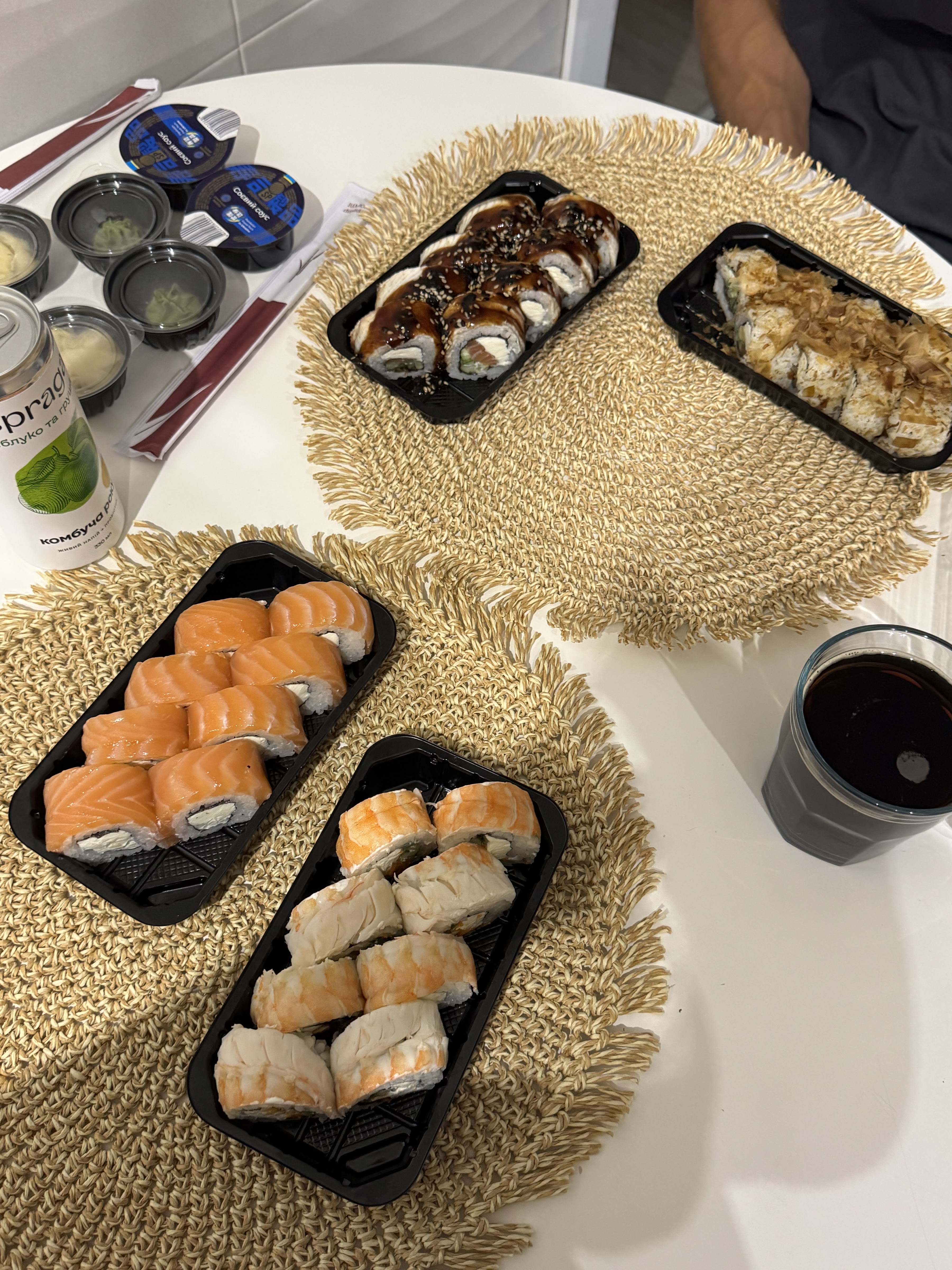 Let's Roll суши бар image 19