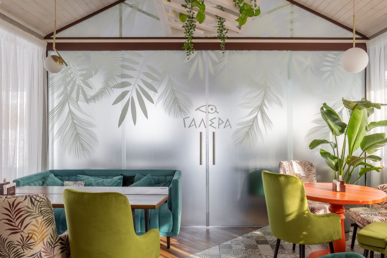 Galera Resort - Ресторан на воді image 11