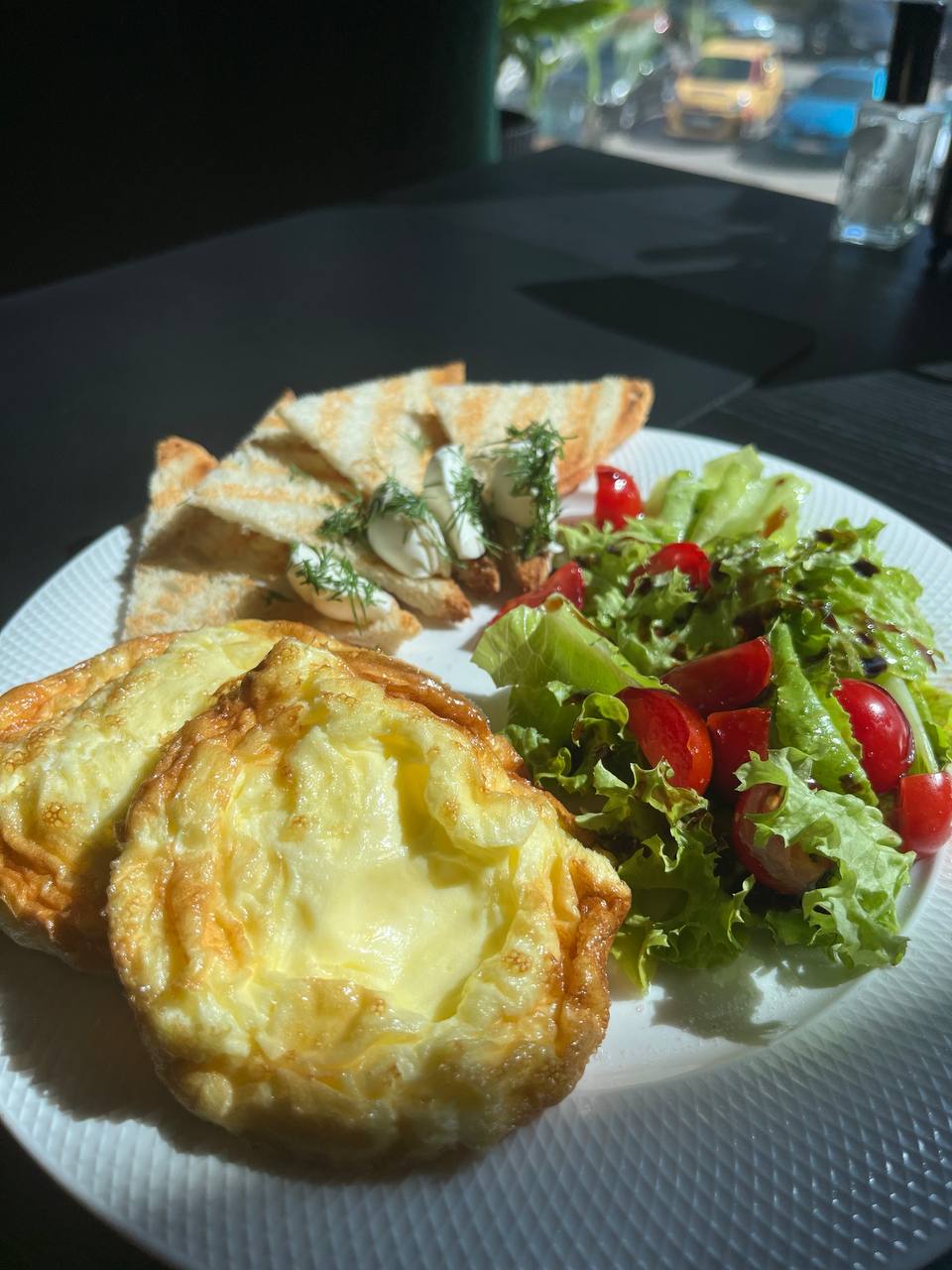 Lotus ресторан image 20