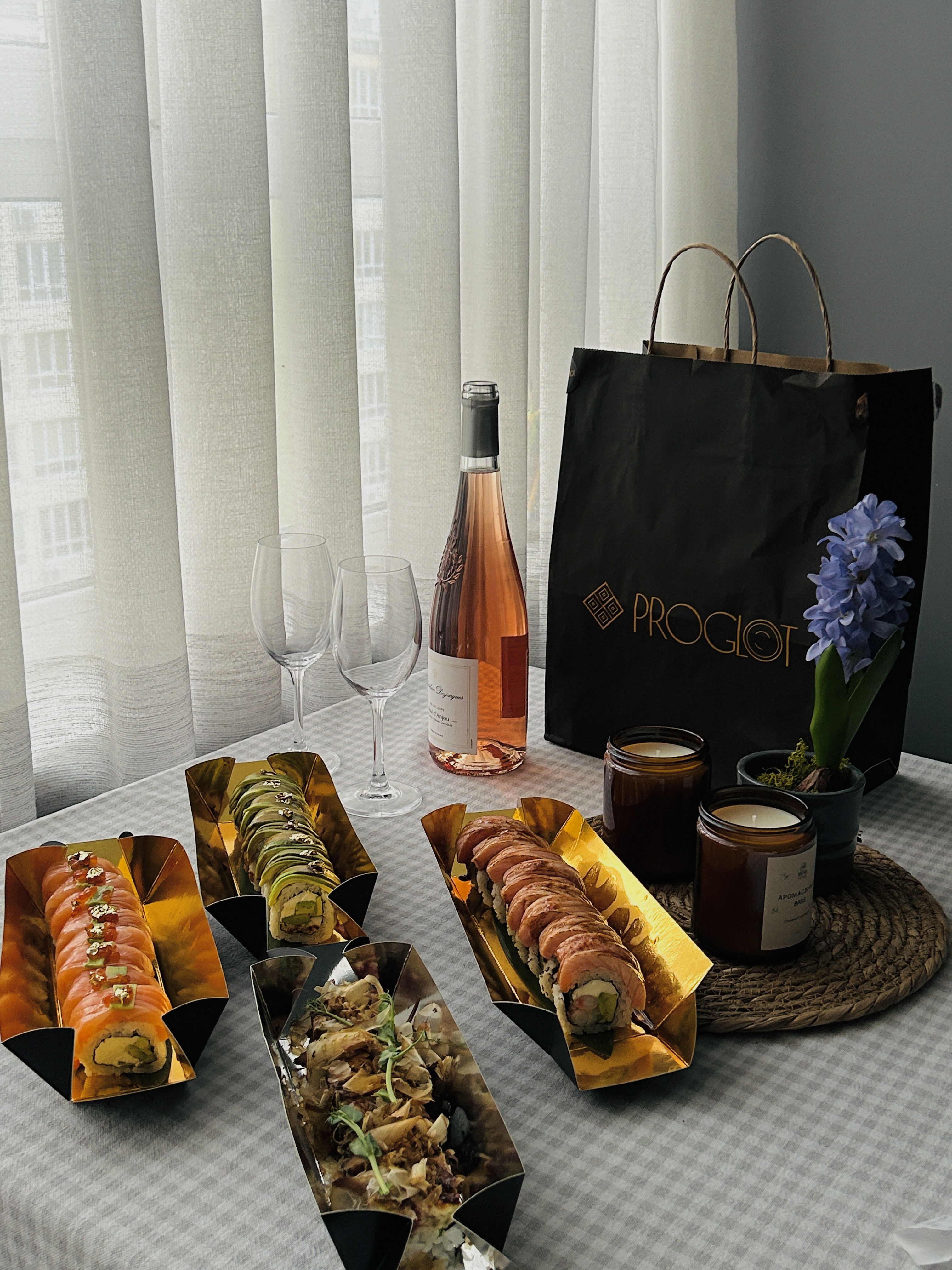 Proglot. Преміум Доставка Суші в Києві image 16