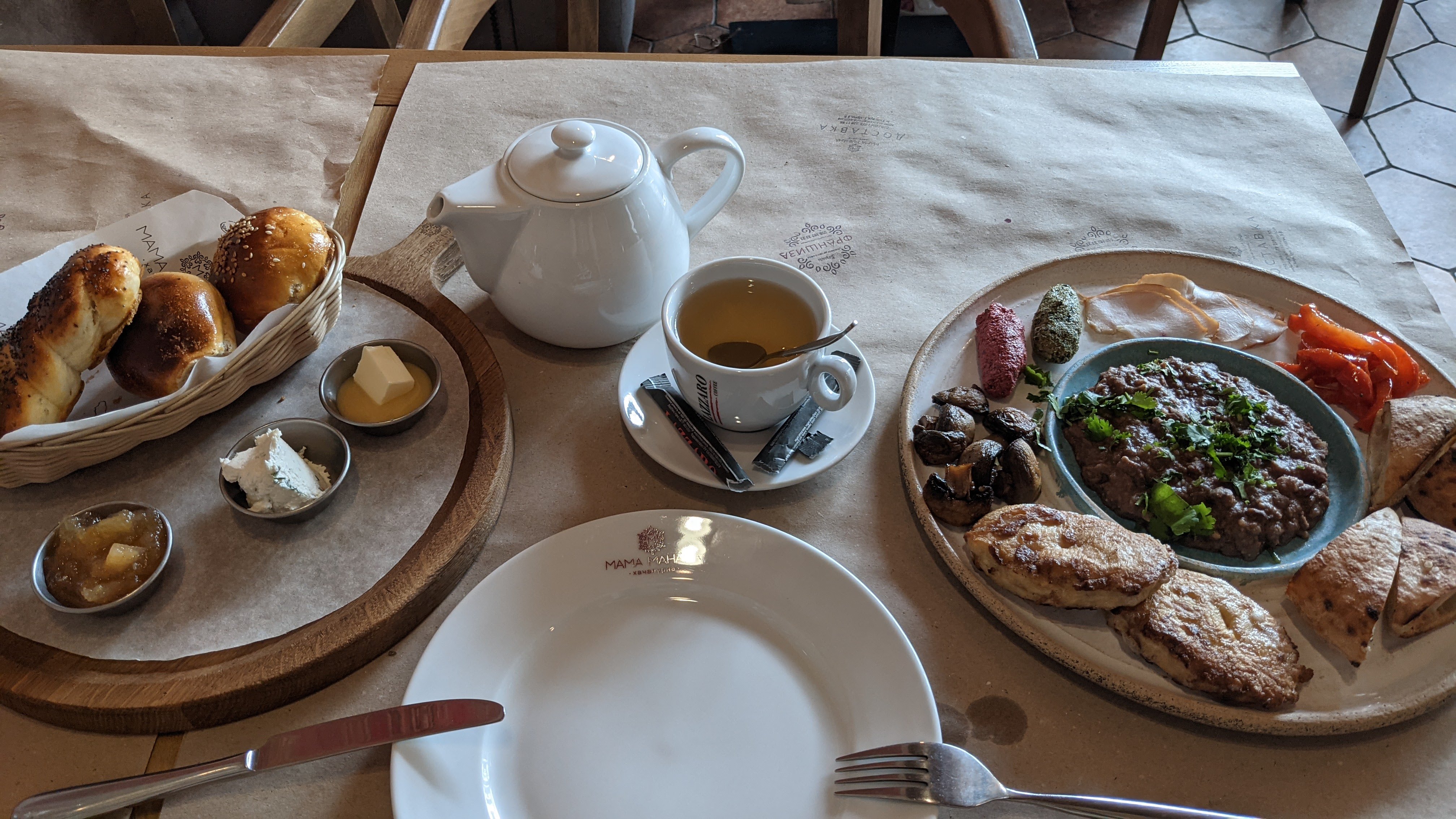 MAMA MANANA Pivdenna image 12