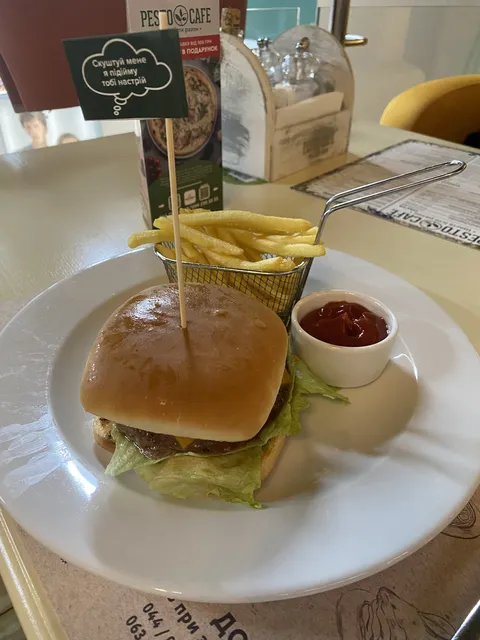 Pesto Cafe image 16