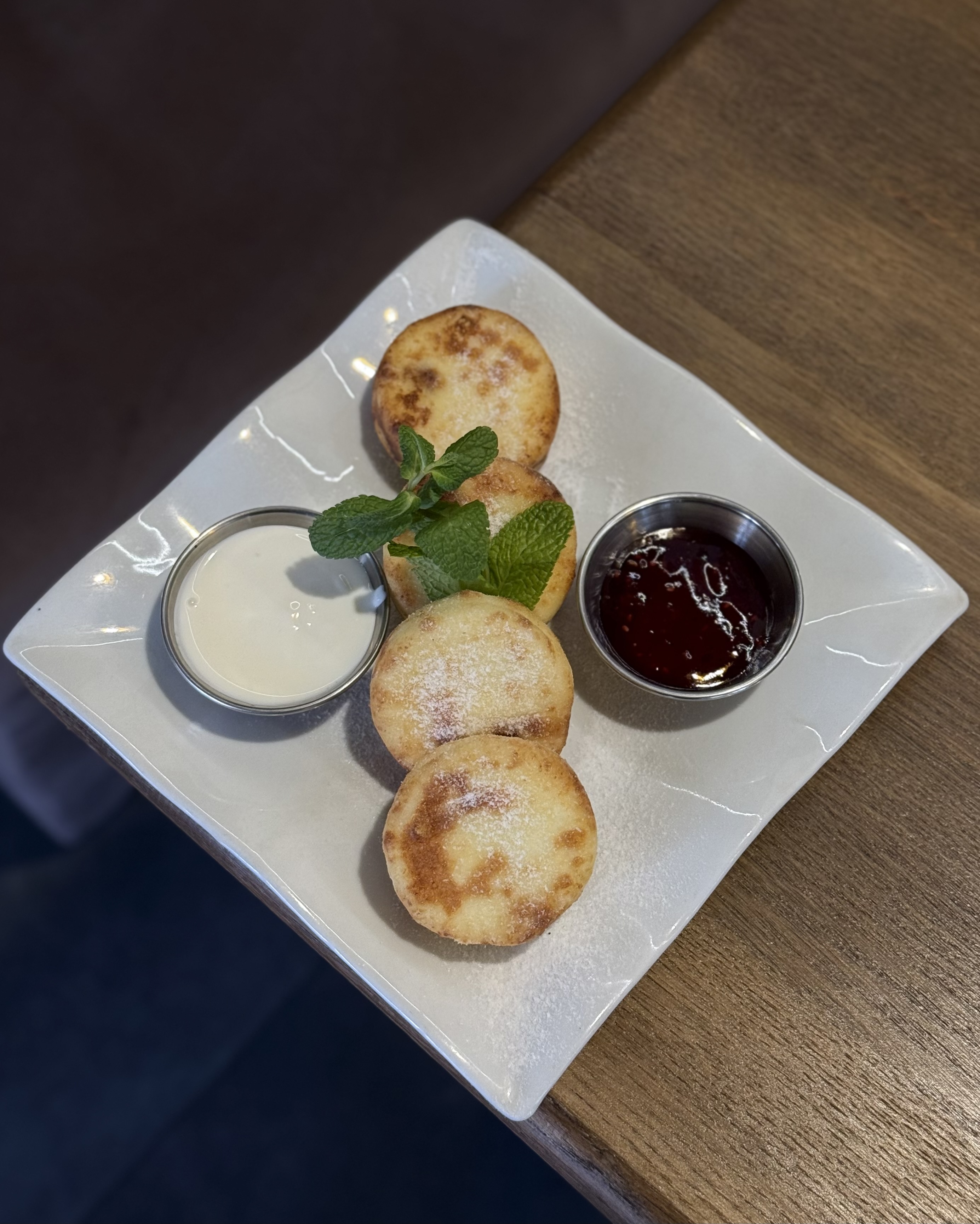 Noor Restaurant lounge image 3