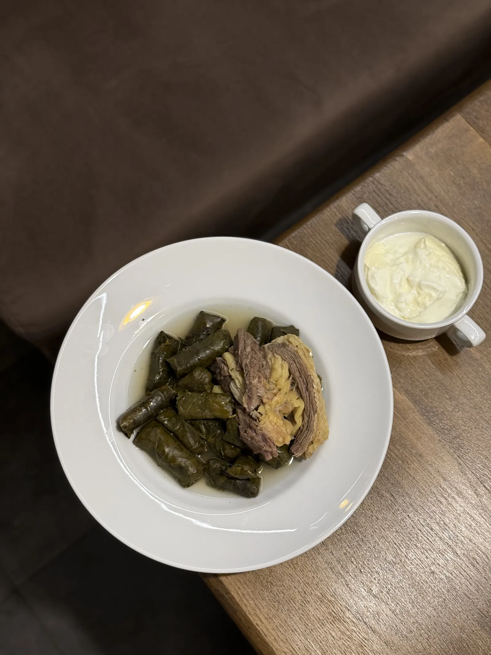 Noor Restaurant lounge image 7