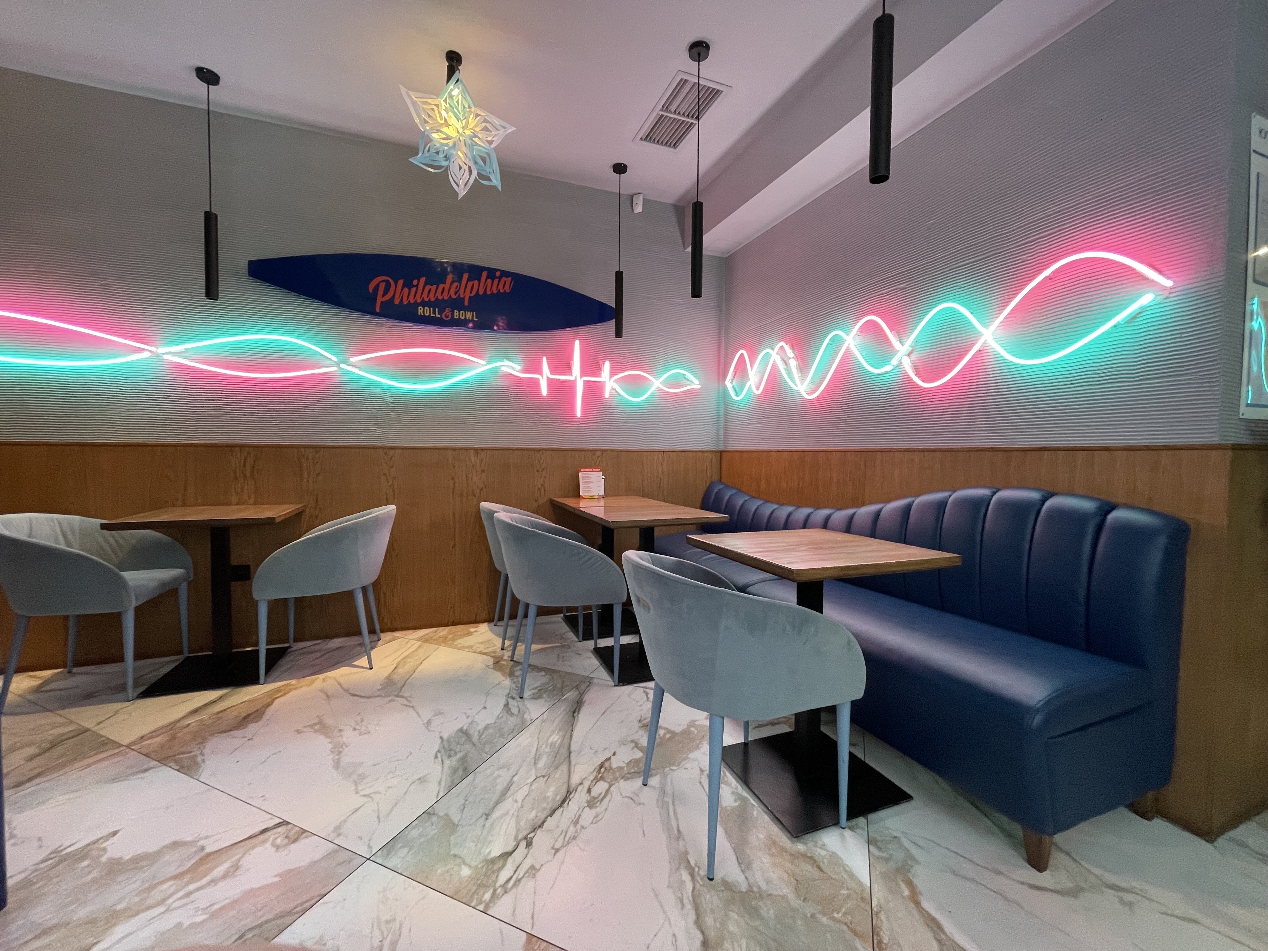 Philadelphia Roll&Bowl image 4