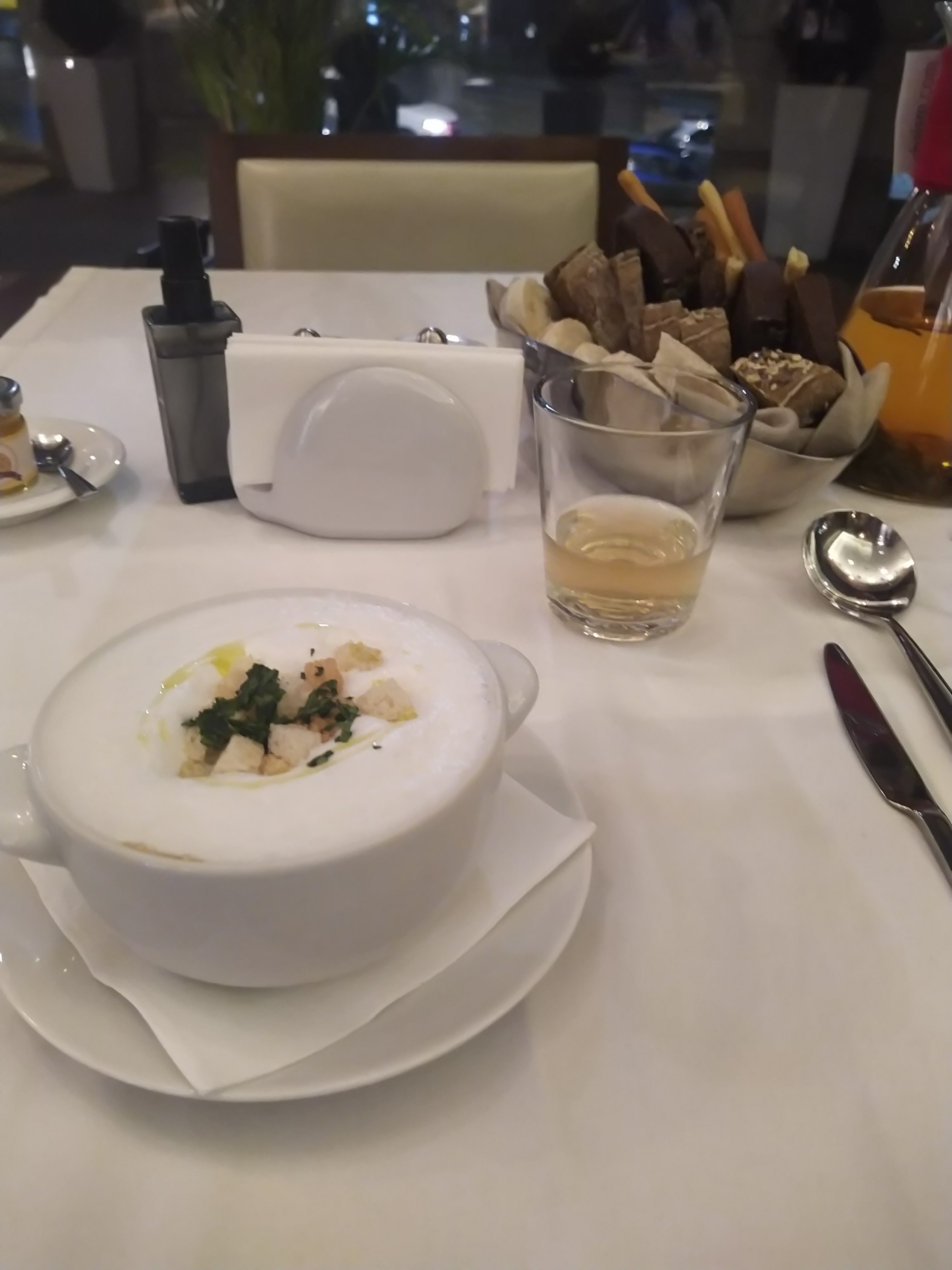 Park Kitchen image 20