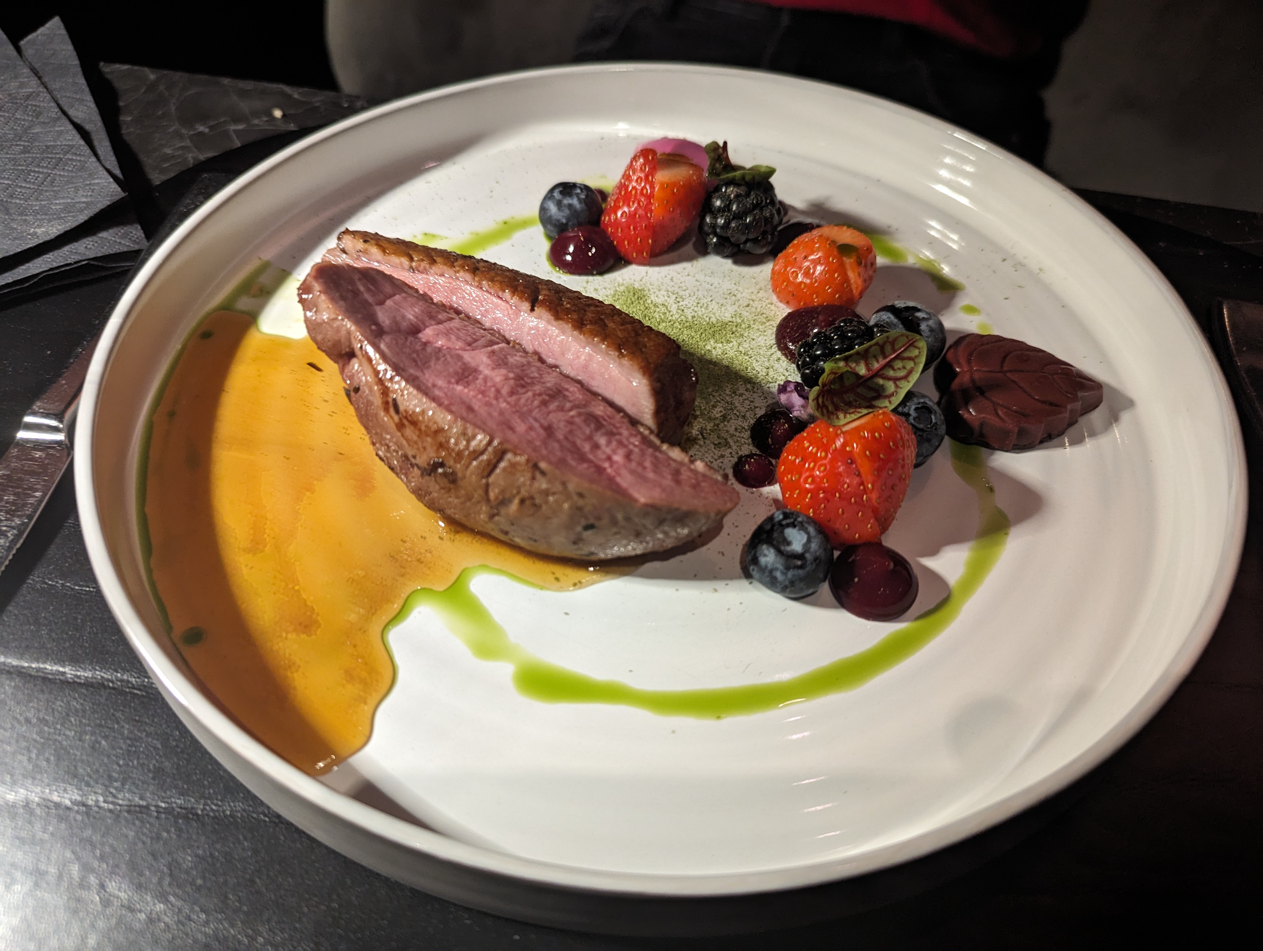 11 Mirrors Restaurant & Bar by FACE the Service image 20