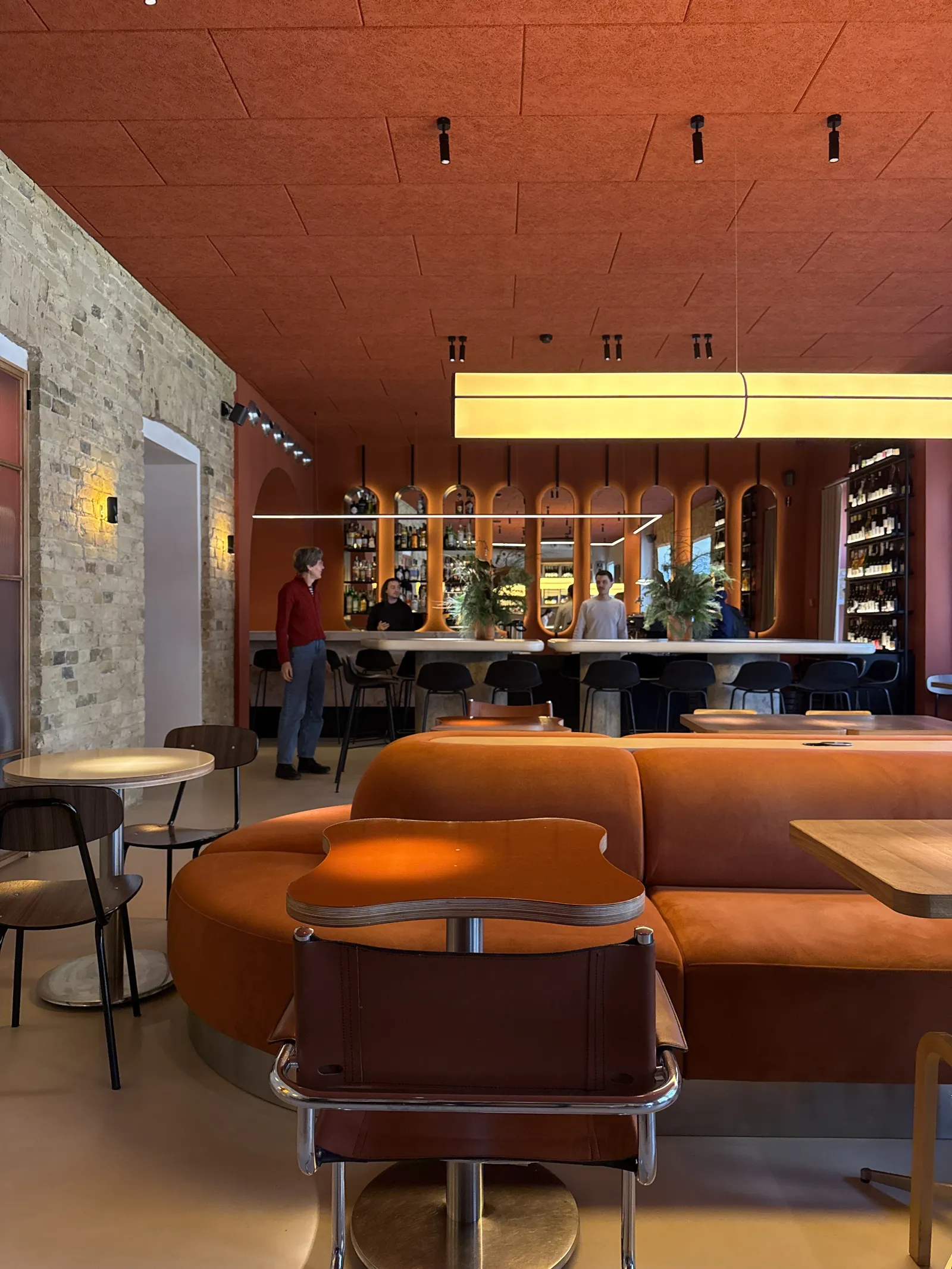 Pure & Naive wine bar+bistro image 4
