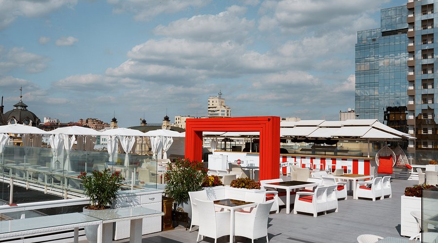 Entertainment Complex Avalon image 15