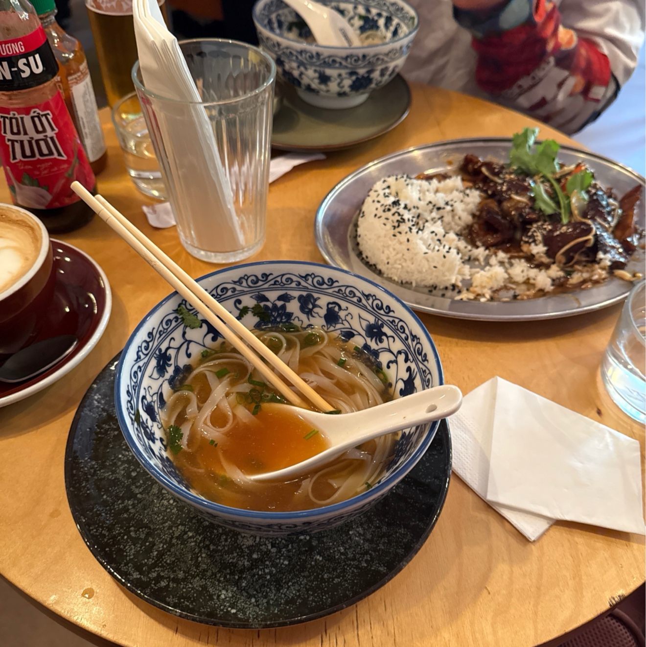 HANH cafe & market image 13