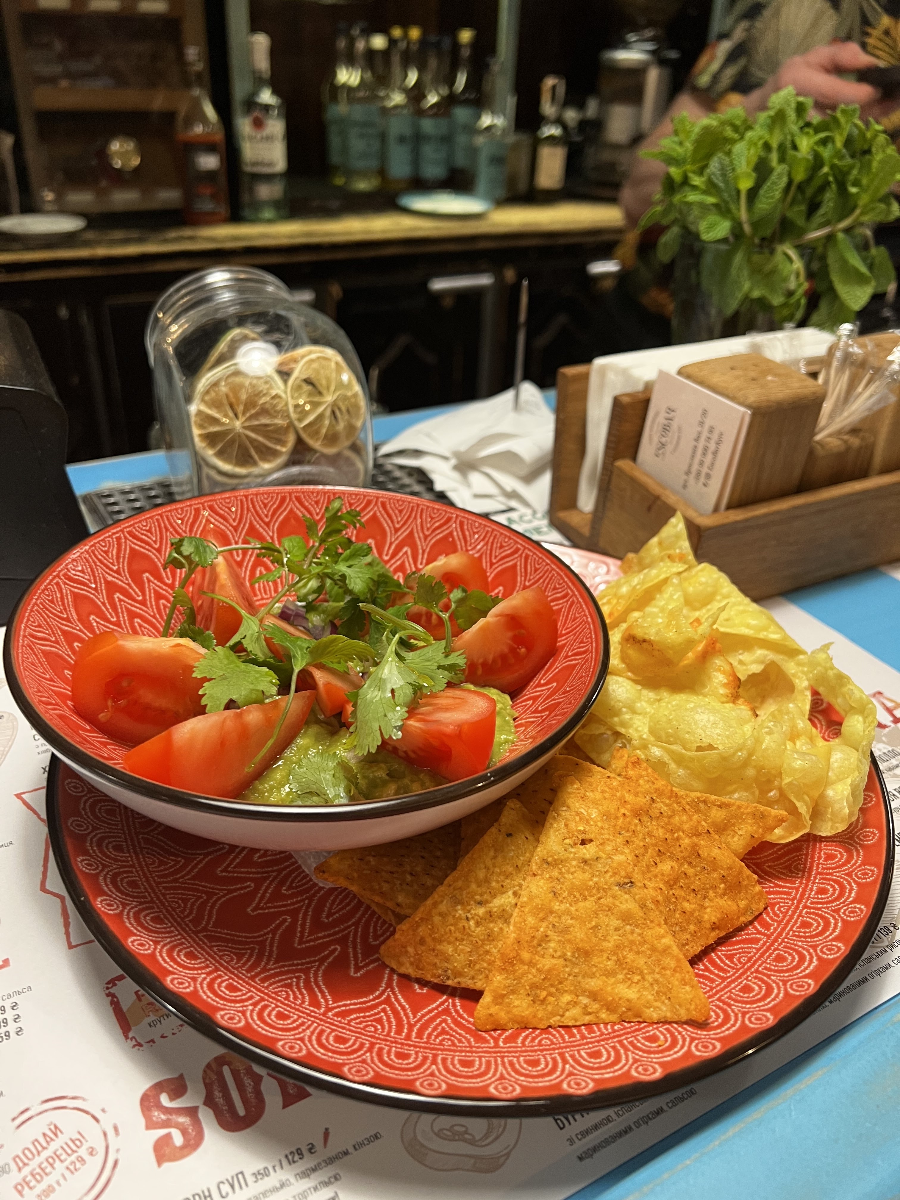 EscoBar. Cuban restaurante y Escondido bar image 20