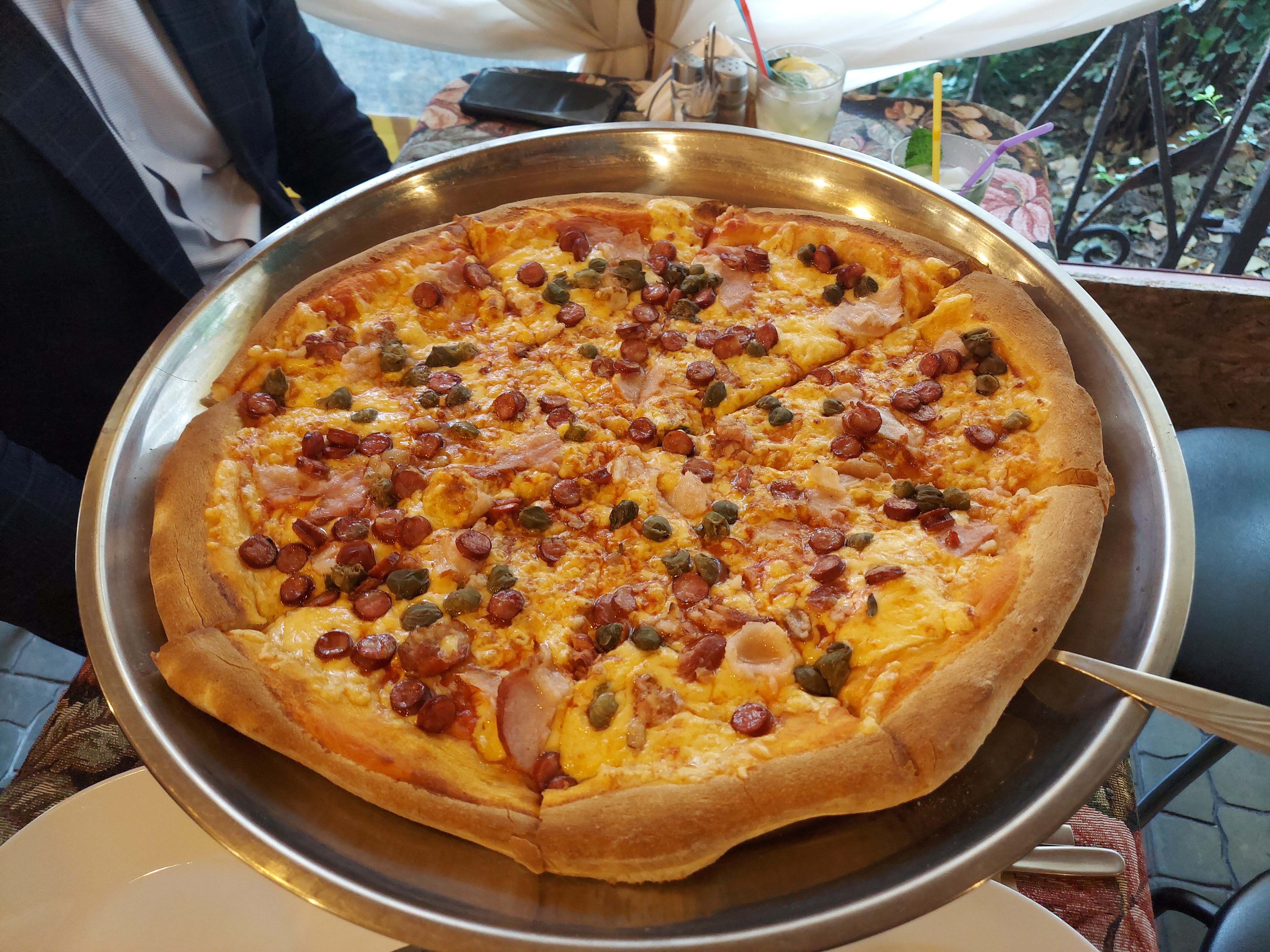 Vesuvio Pizza image 3