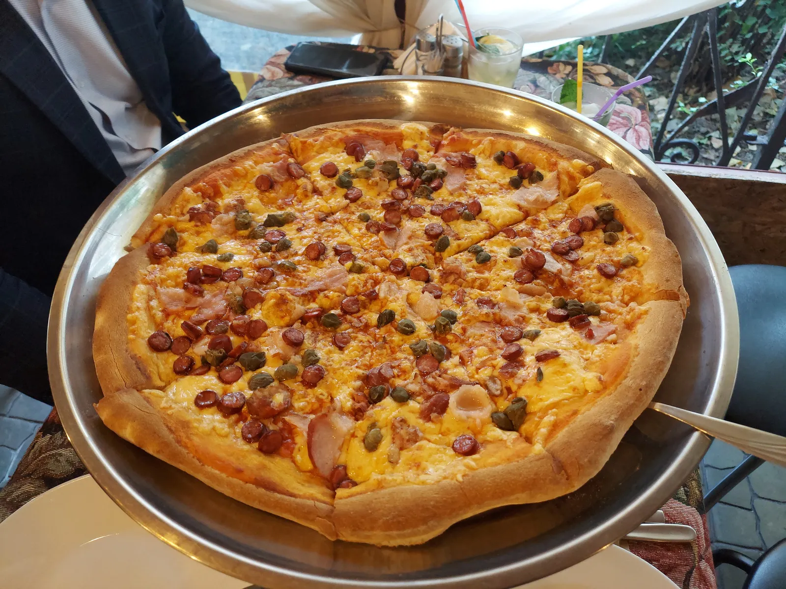 Vesuvio Pizza image 3