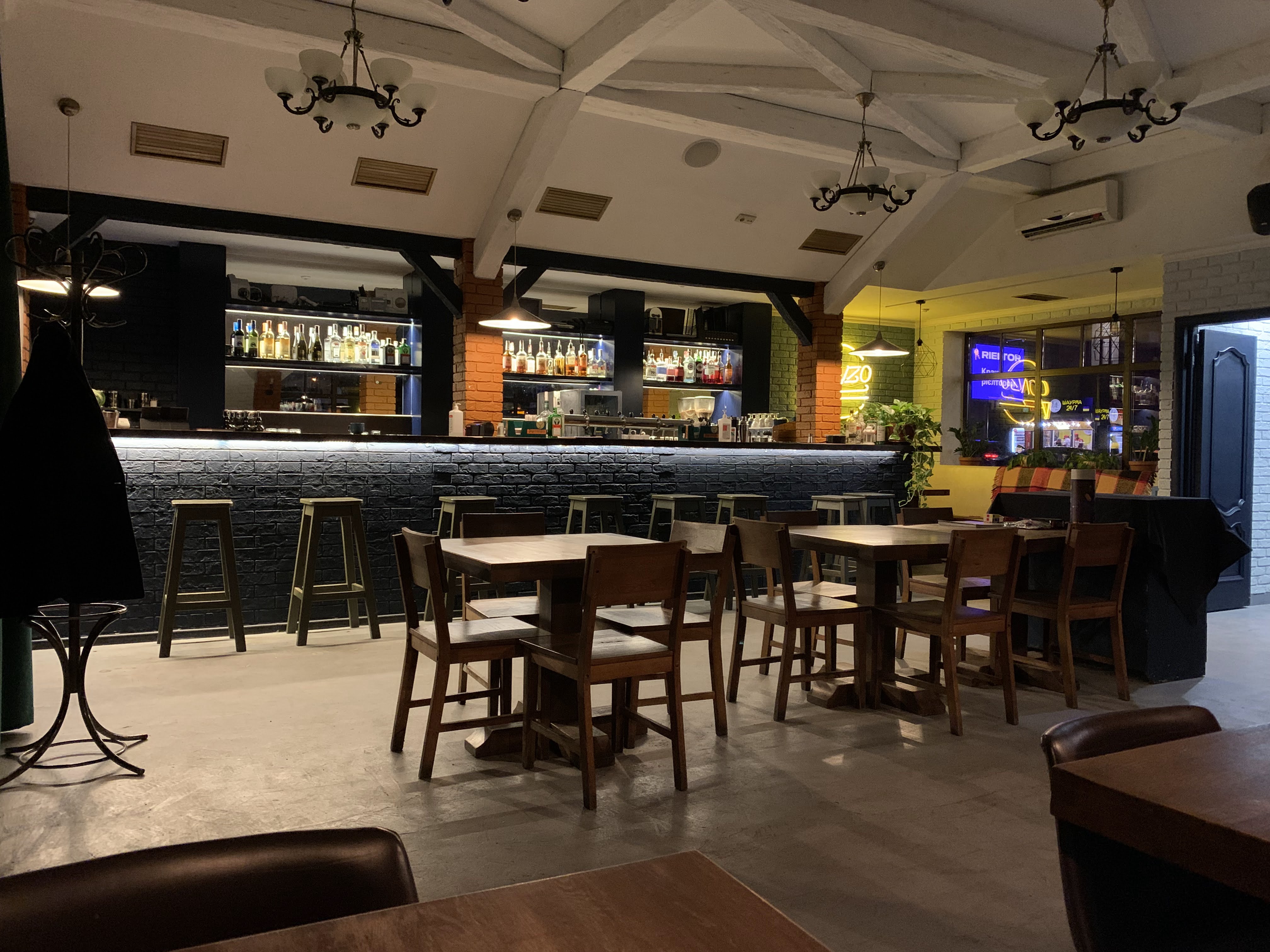 GONZO Craft Beer image 14