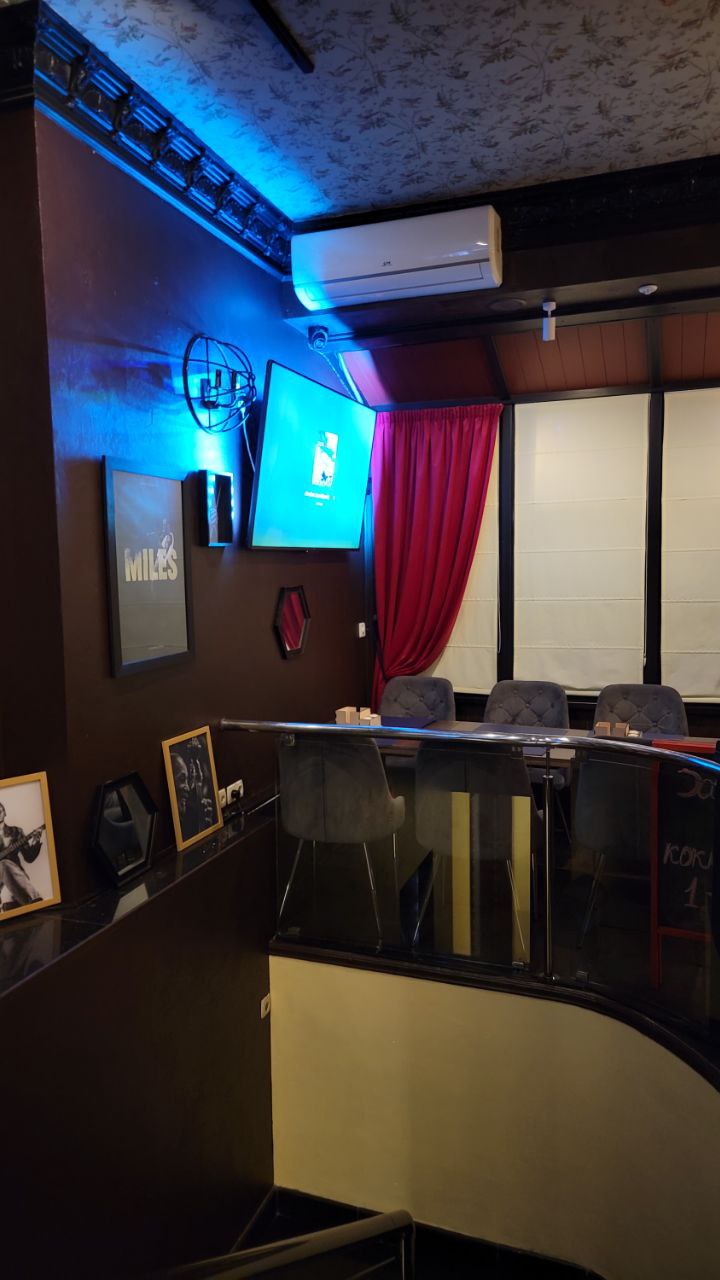 Sapphire Art Club image 10