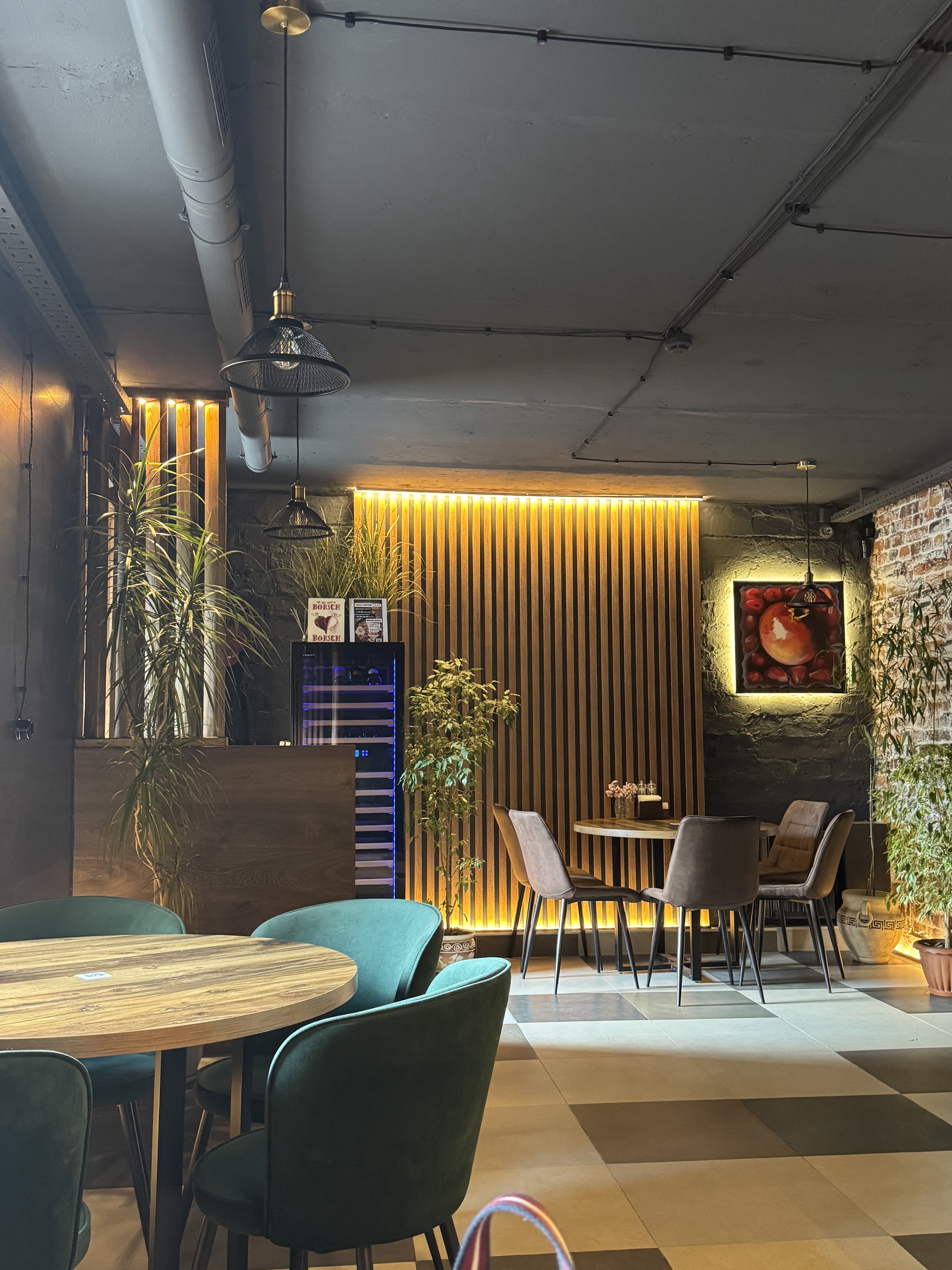 Lofter Restaurant image 5