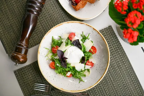 Picnic Cafe - кафе-кондитерська у серці Києва image 1