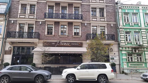 Picnic Cafe - кафе-кондитерська у серці Києва image 2