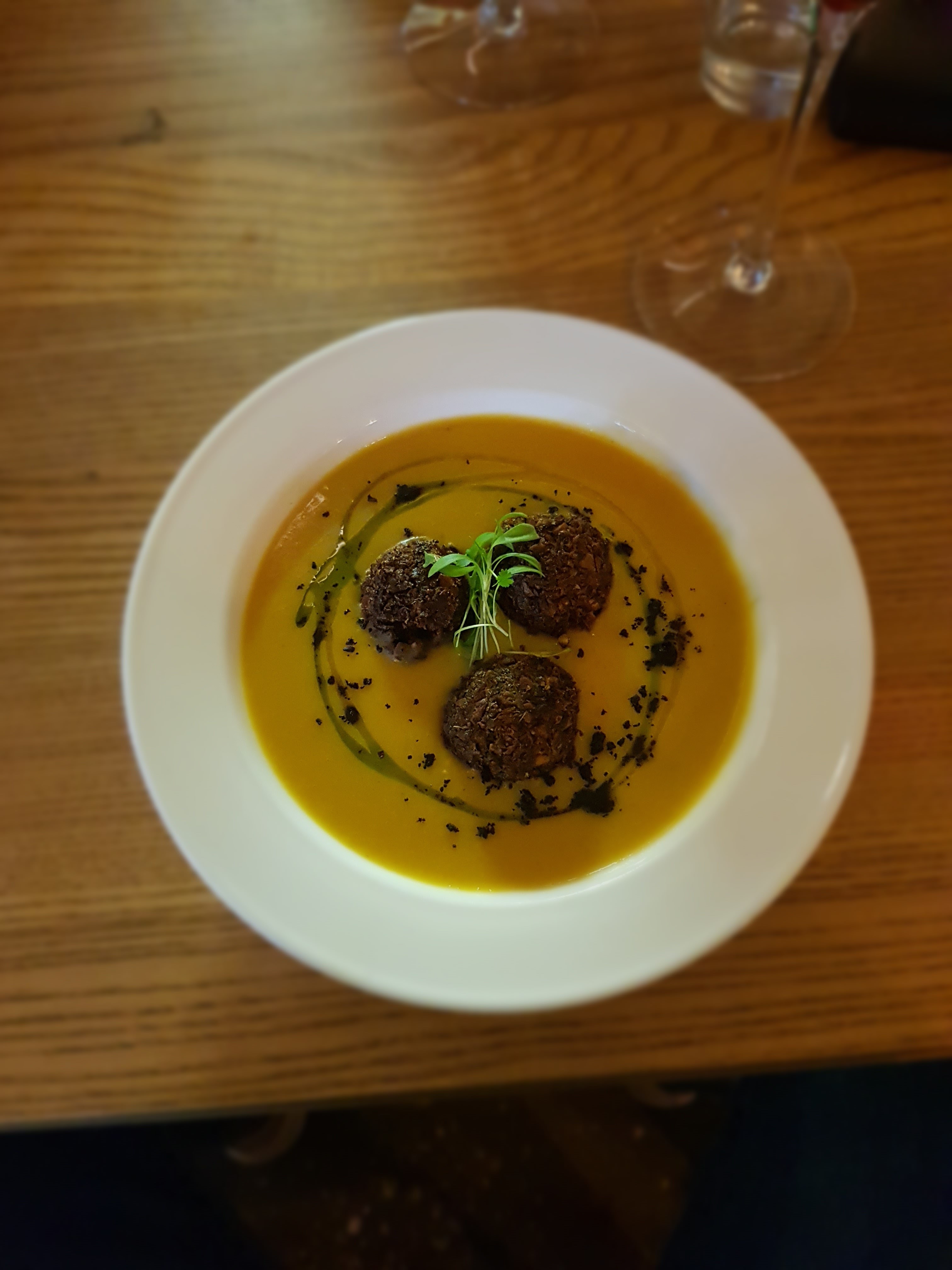 Avtostantsiya Podil image 10