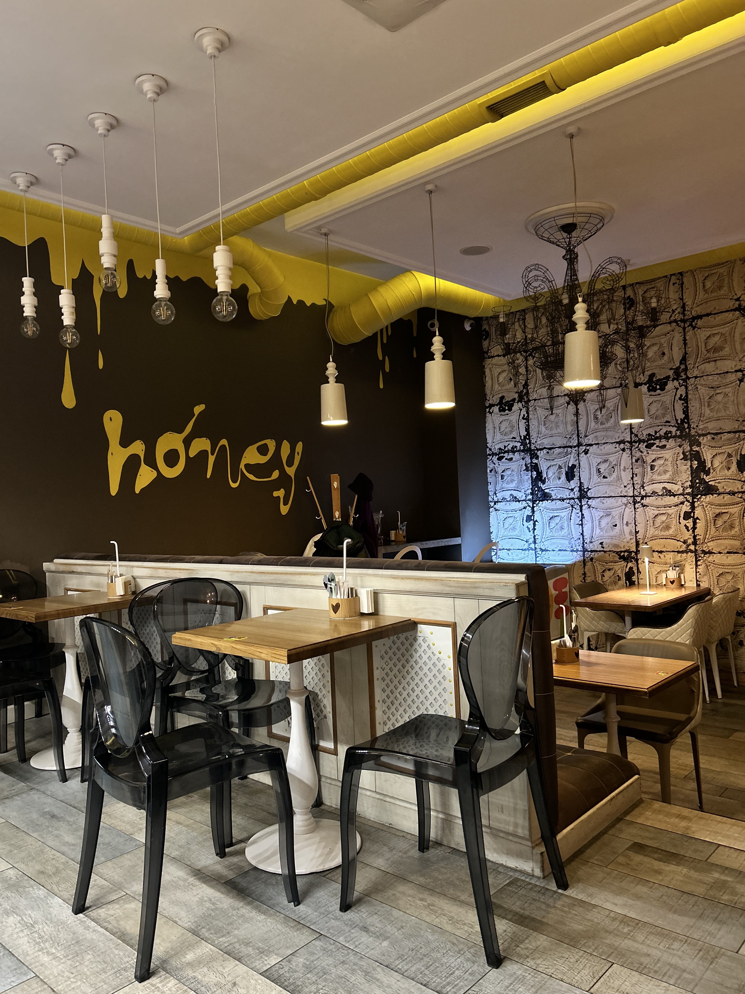 Honey. Cafe-confectionary image 14