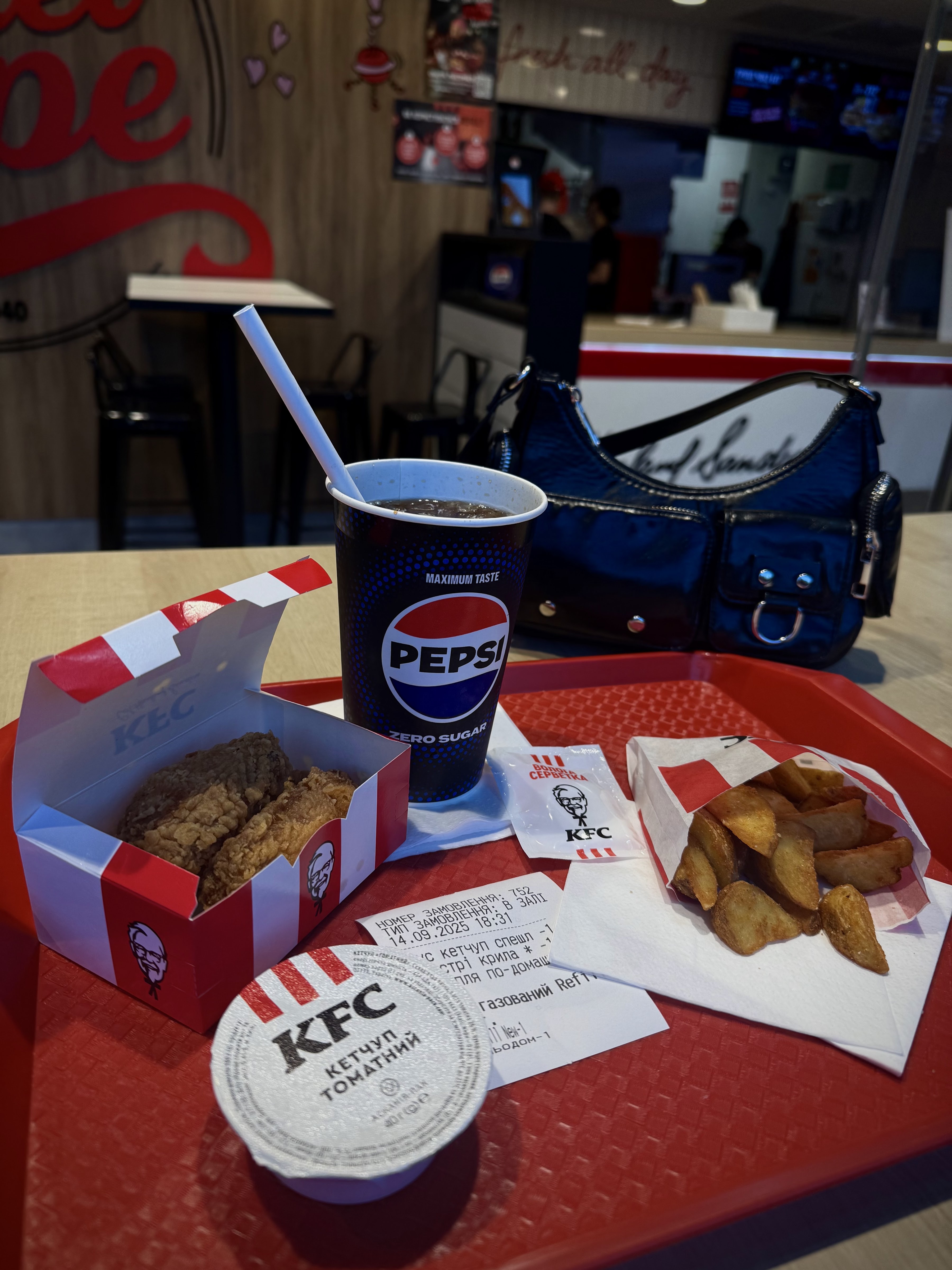 KFC Ocean Plaza image 6