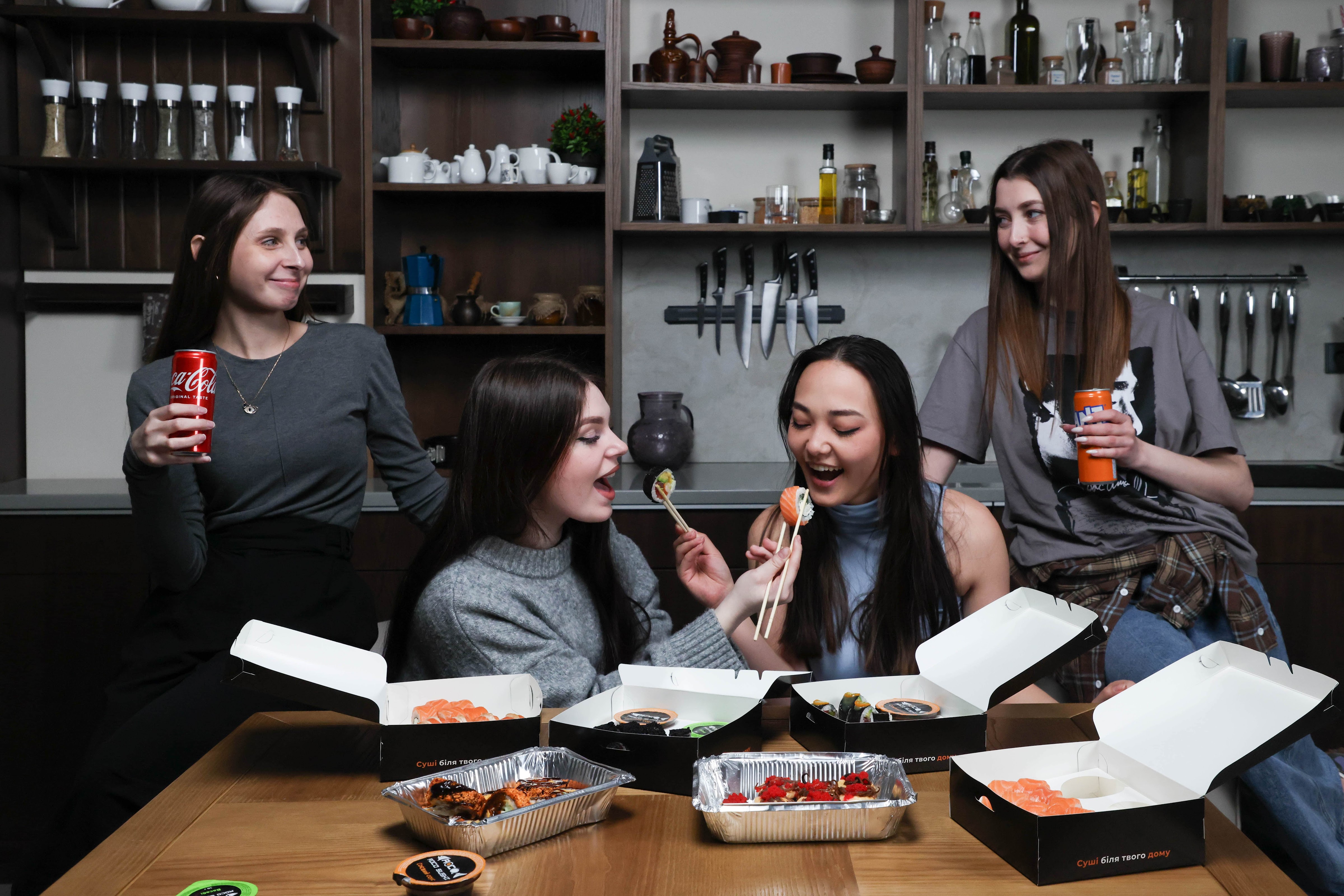 ROCO Sushi - доставка суші image 11