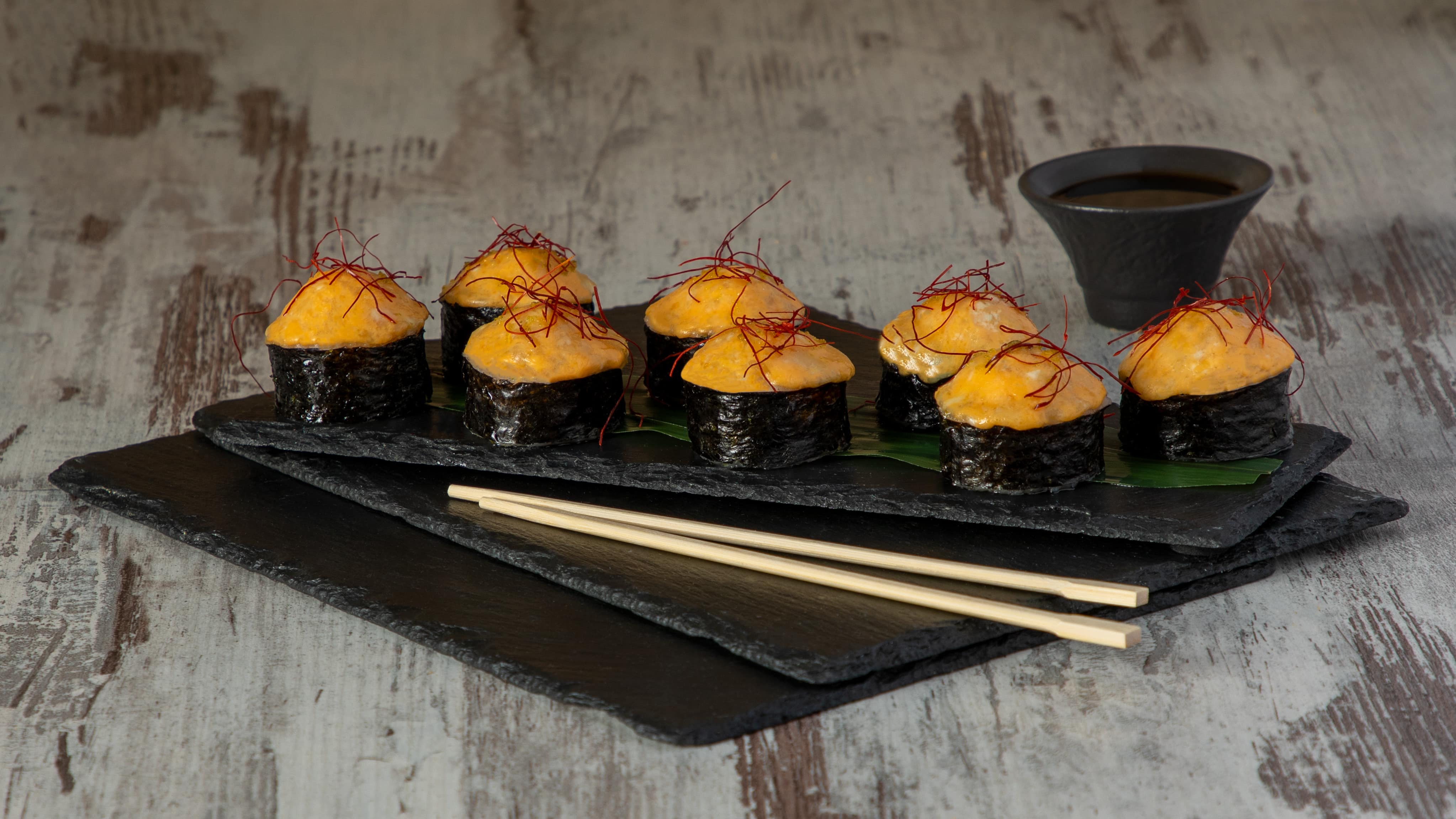 ROCO Sushi - доставка суші image 15