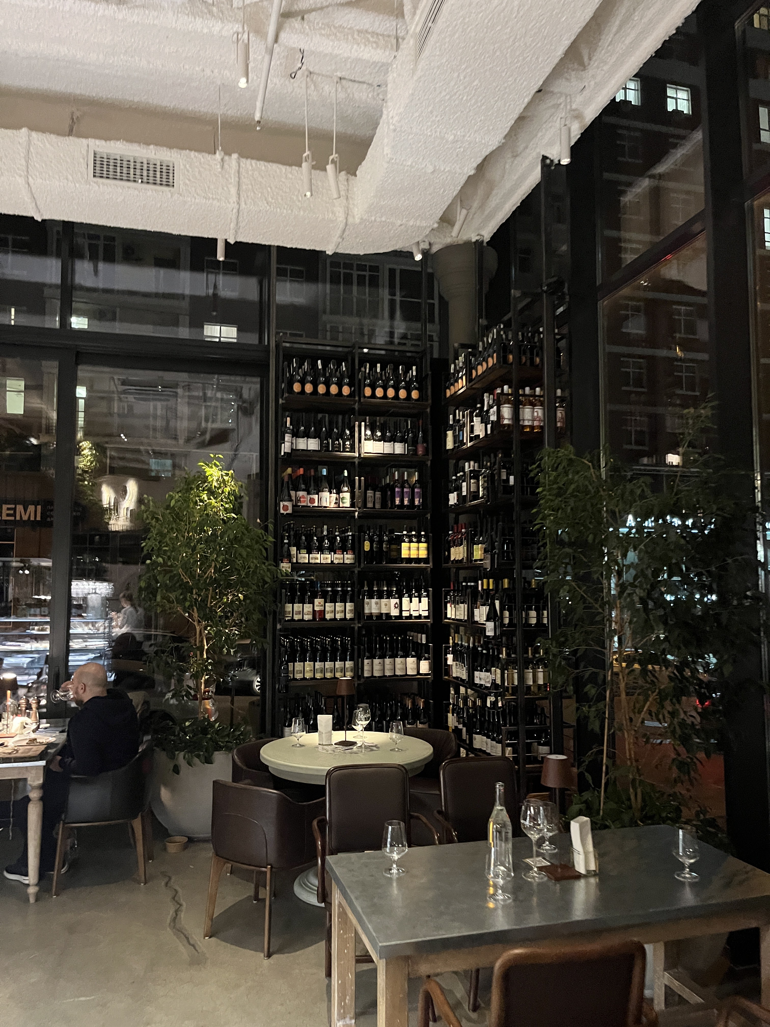 GIANNIVINO Kyiv image 14